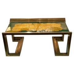 Table basse italienne des années 1960 en laiton et verre, conçue par Angelo Bragalini
