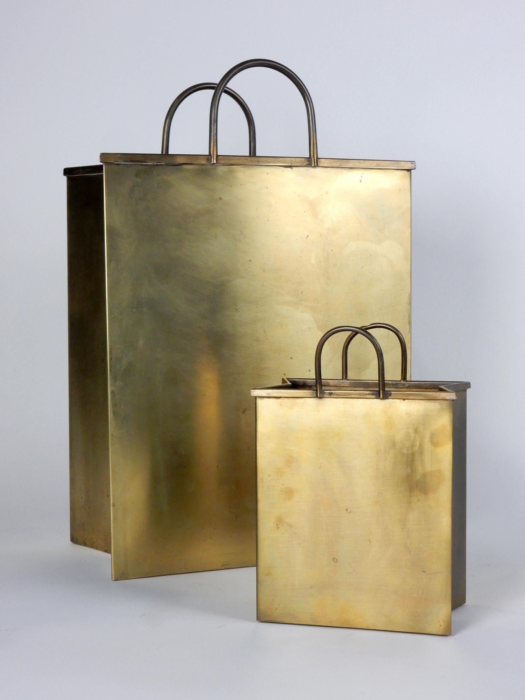 Rare set of brass shopping bags from Italy, circa 1960.
Both are stamped 