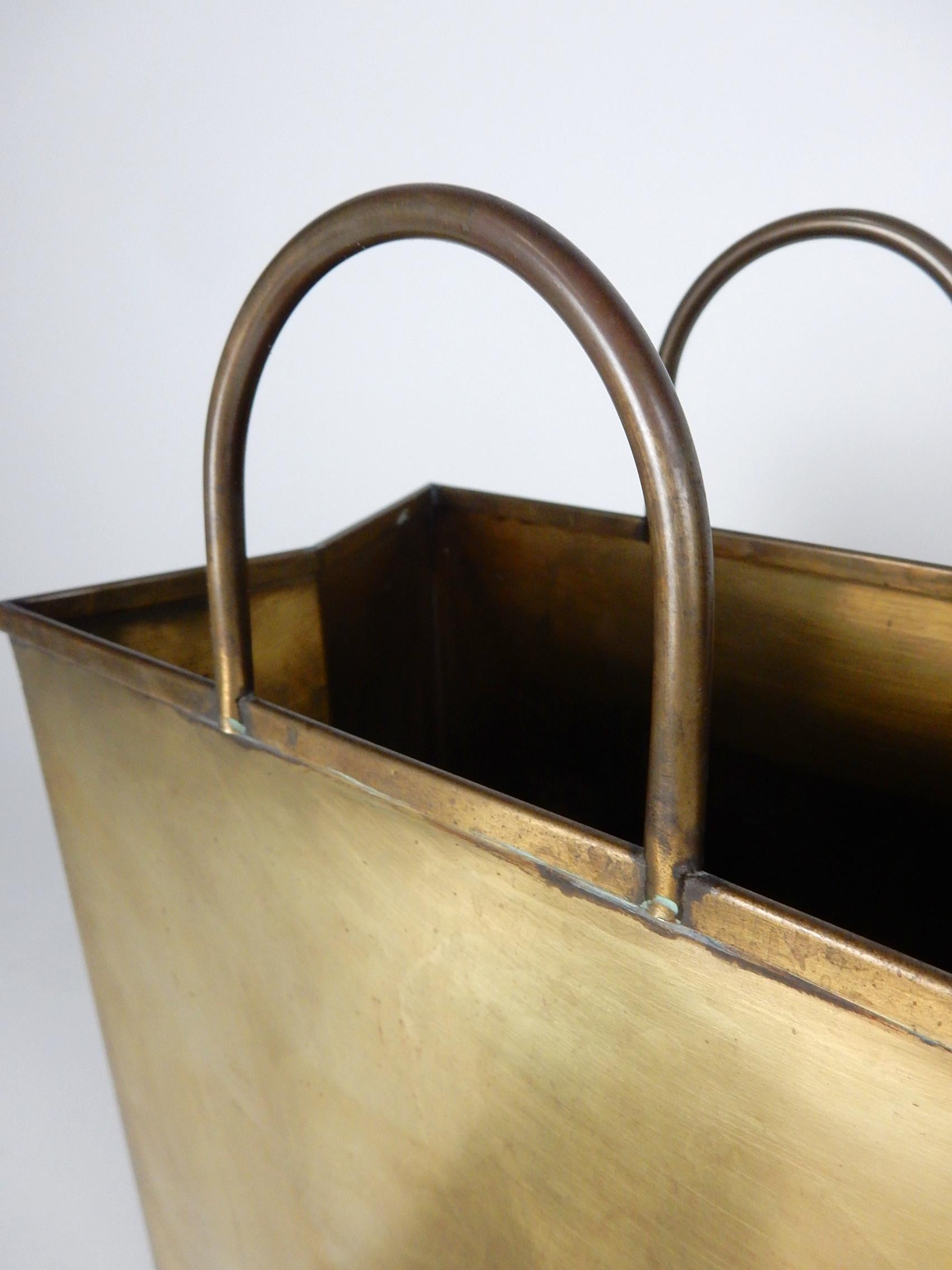 1960's Italian Brass Shopping Bag Set Magazine and Letter Holders In Good Condition For Sale In Las Vegas, NV