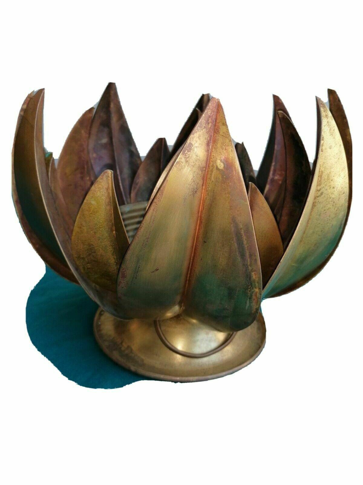 Mid-20th Century 1960s  Italian Brutalist Gilt Metal Flower Form Table Lamp Tommaso Barbi Italy For Sale