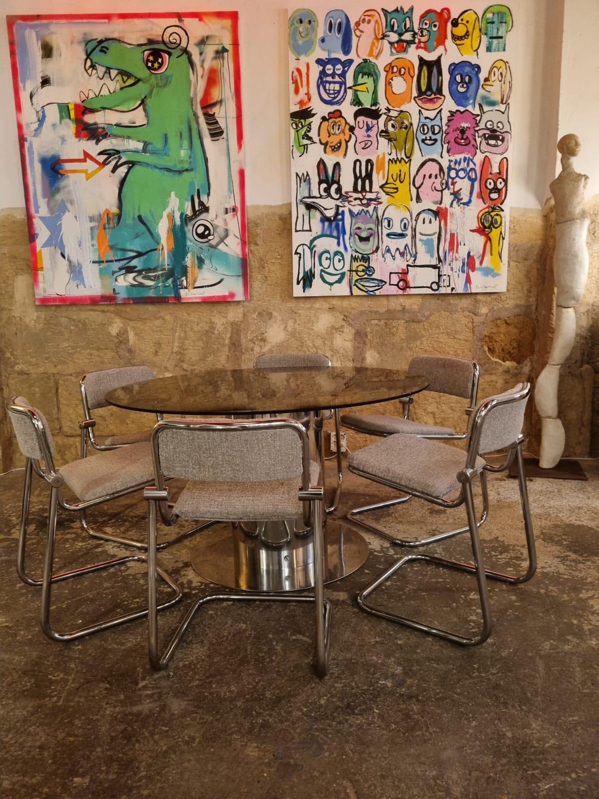 1960er Jahre Italienische Freischwinger mit Metallrahmen und gepolsterten Stühlen aus Stoff  im Angebot 4