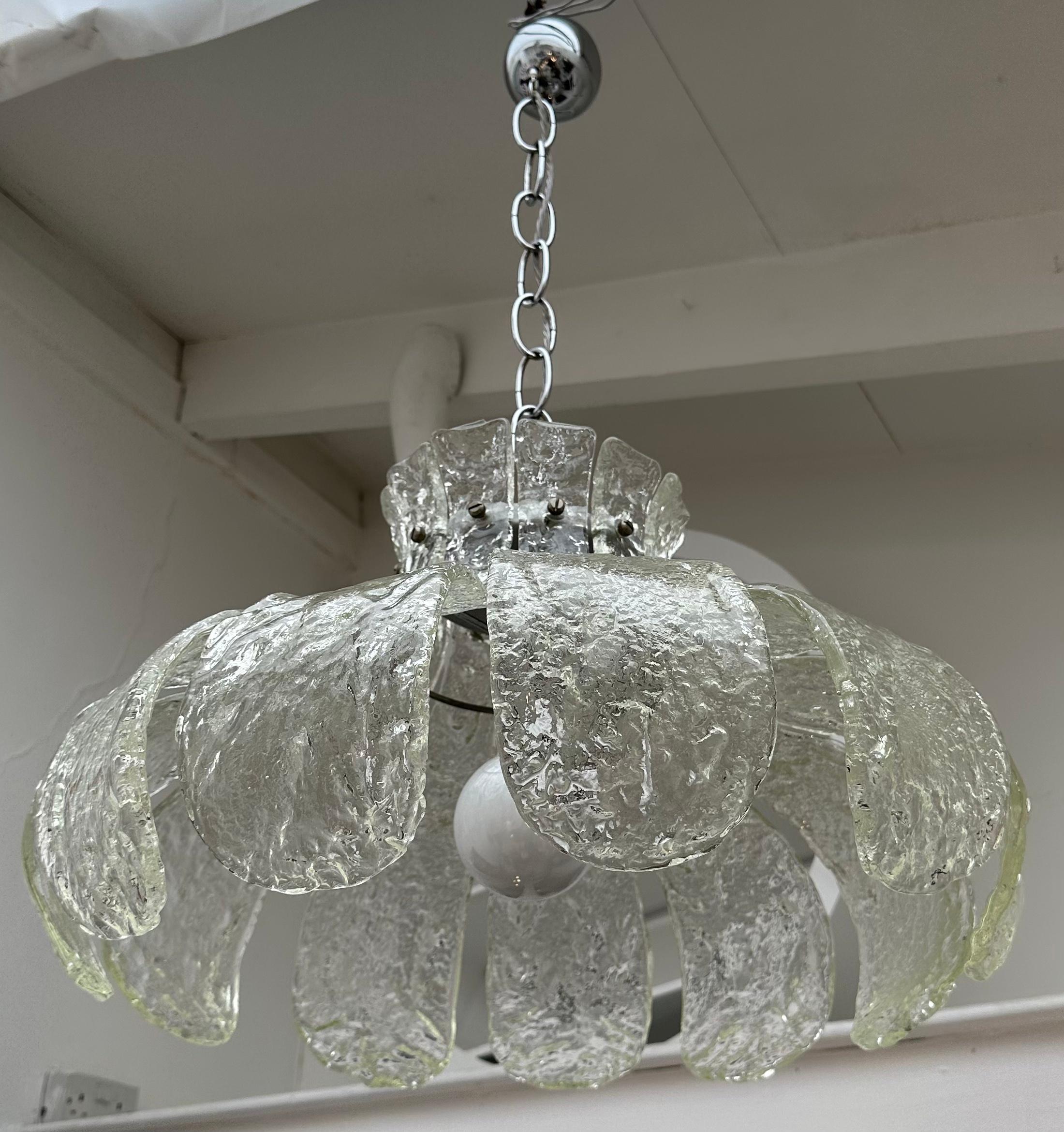 1960s Italian Carlo Nason for Mazzega Murano Clear Glass Petal Chandelier For Sale 4