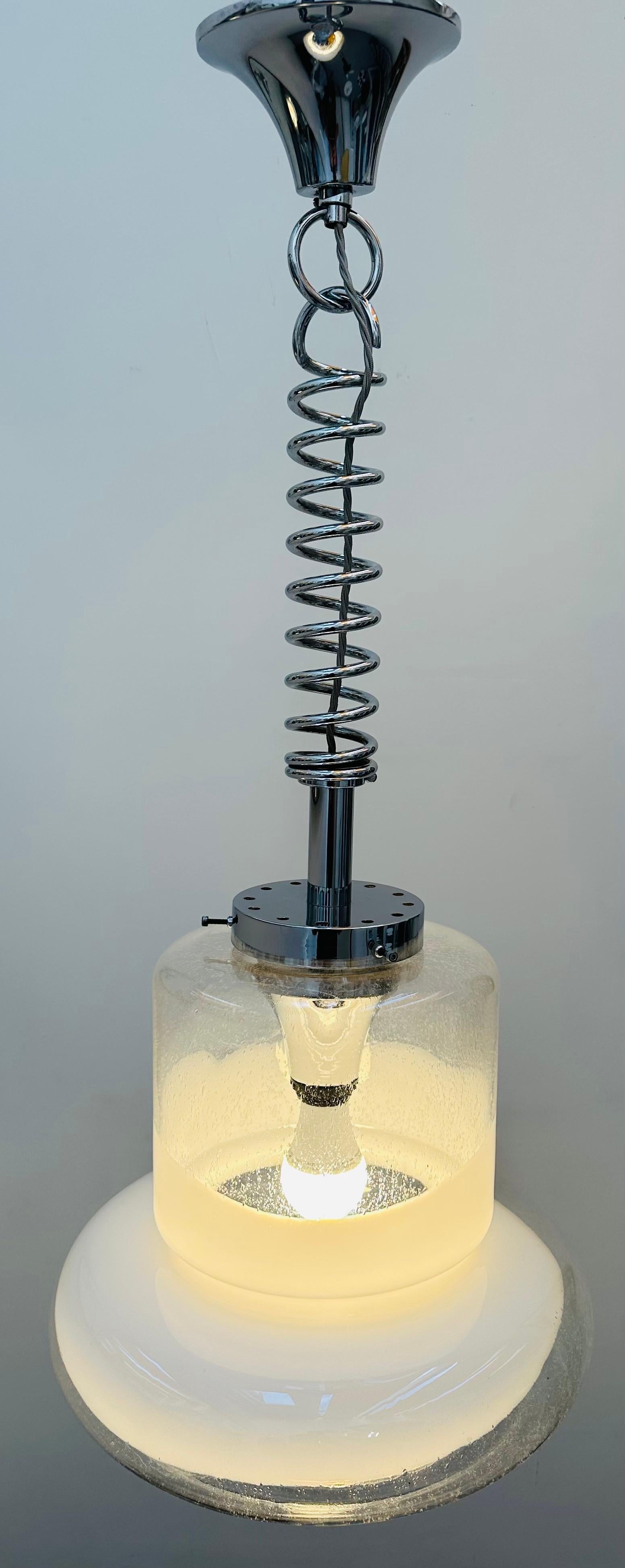 italien 1960s Italien Carlo Nason for Mazzega Murano Glass & Chrome Suspension Light en vente