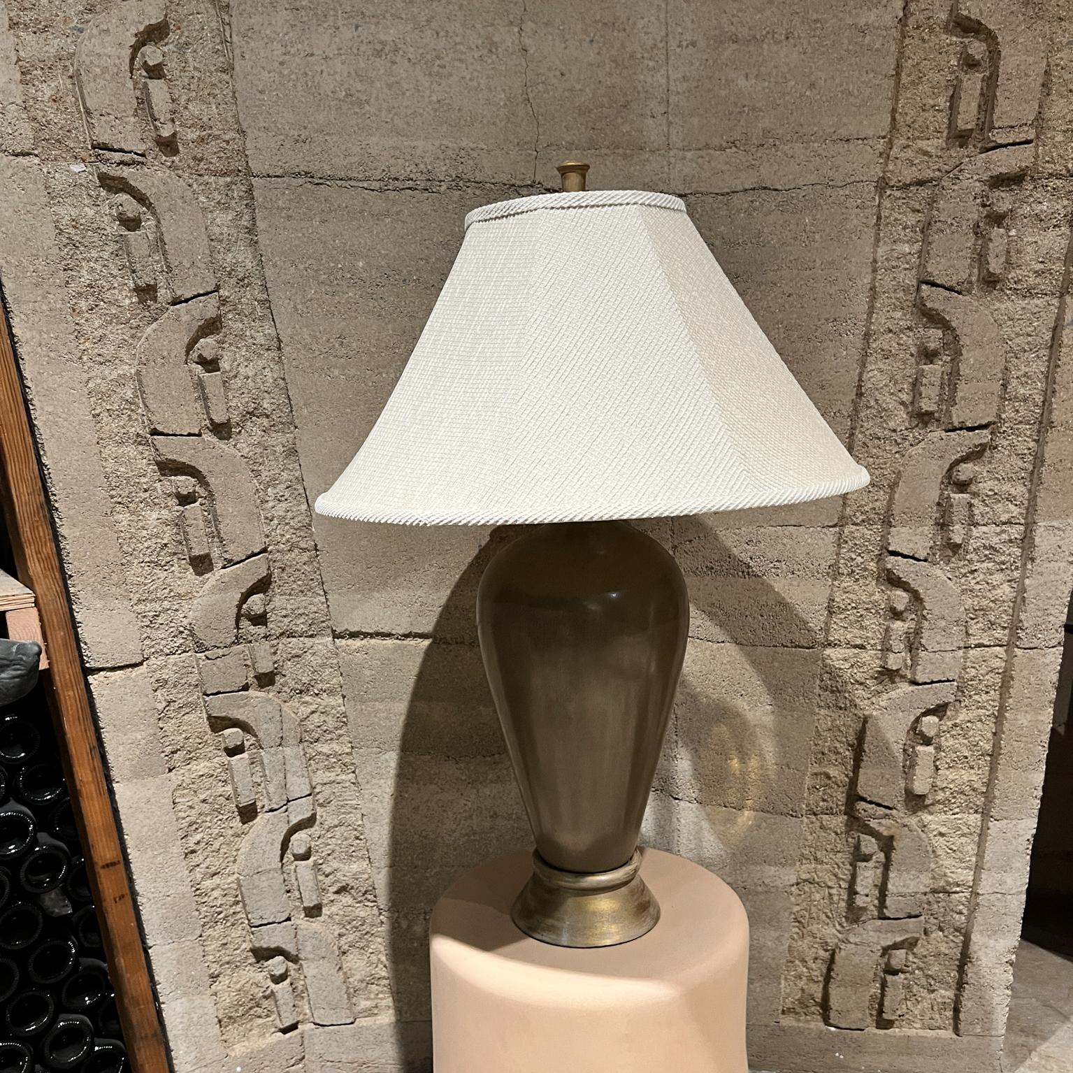 Lámpara de sobremesa de cerámica italiana de los años 60 por The Marbro Lamp Company en venta 6