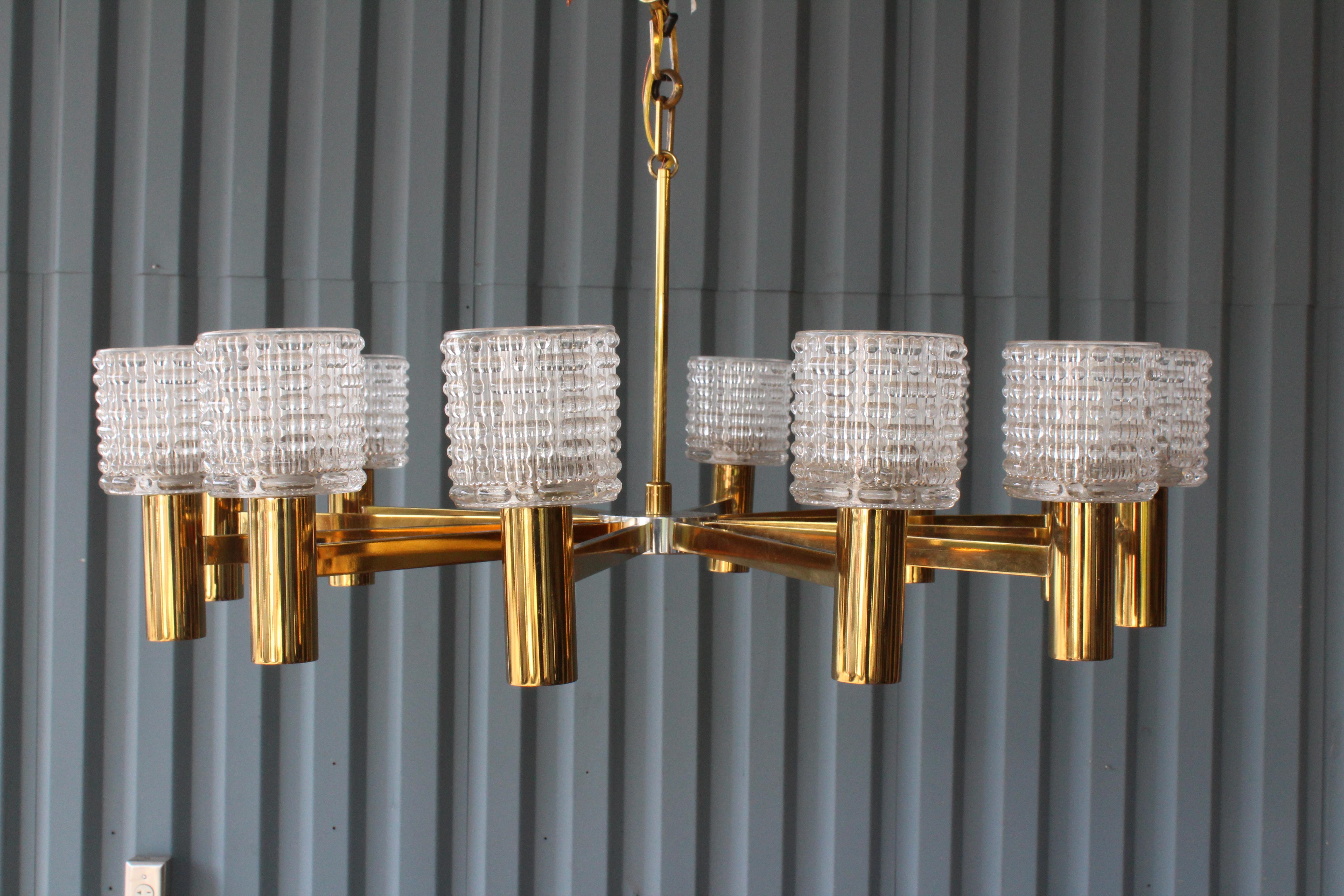 1960s Italian Chandelier with Cut Crystal Shades by Arredoluce Monza In Excellent Condition In Los Angeles, CA