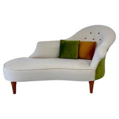 Chaise longue italienne des années 1960 en bois de cerisier et velours en trois couleurs