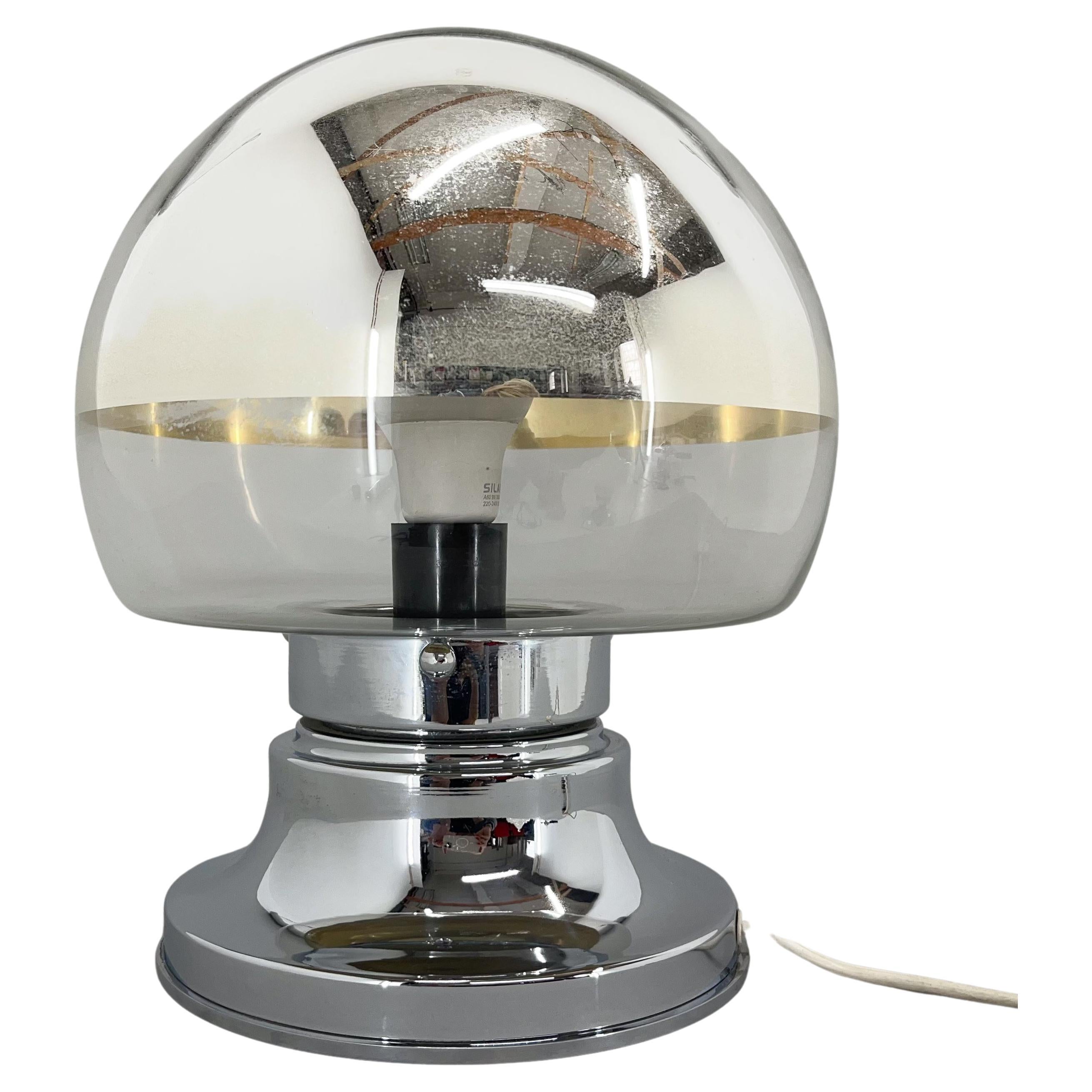 Lampada da tavolo italiana cromata degli anni '60 in vendita