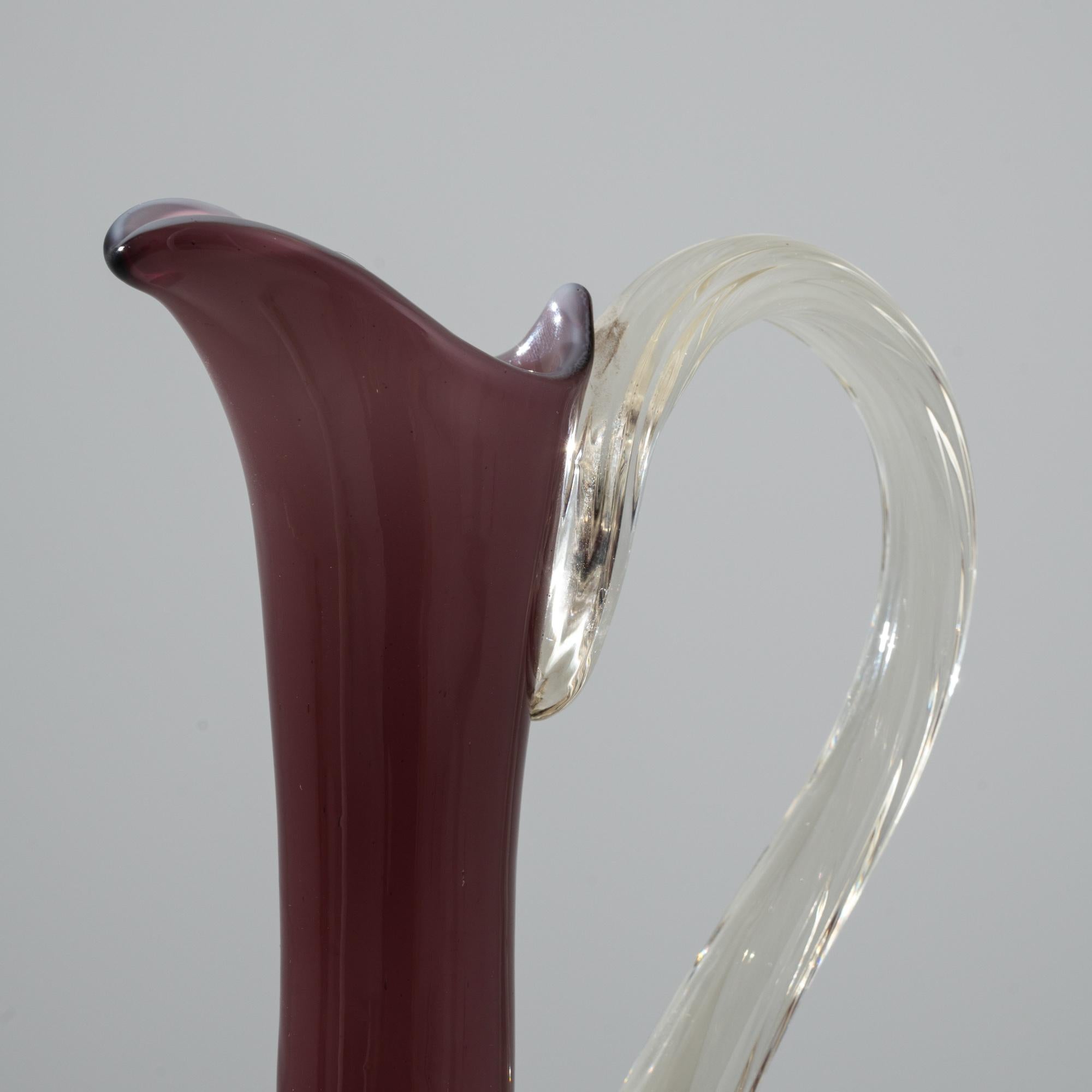 Brocca italiana in vetro rosso Clinker del 1960 in vendita 1