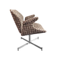 1960s Italian Curved Armchair in Brown and White Bouclé on Chrome Base