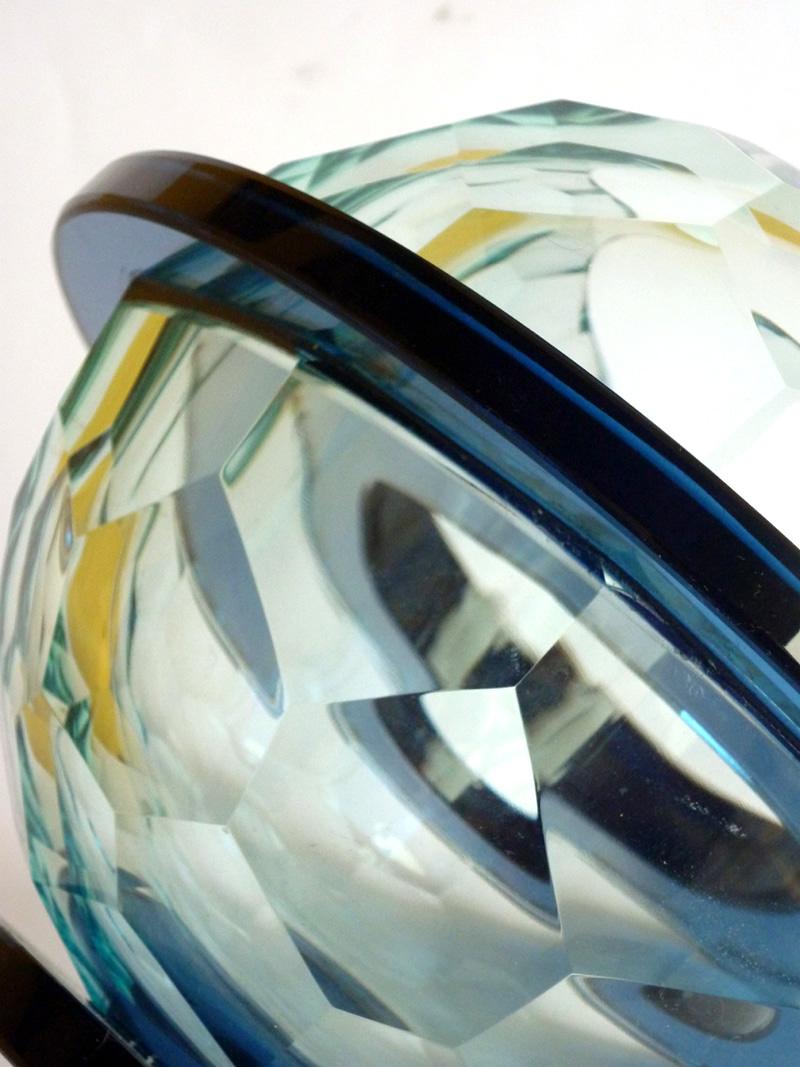 1960s Italian Design Diamond Glass Bowl In Excellent Condition For Sale In Brescia, IT