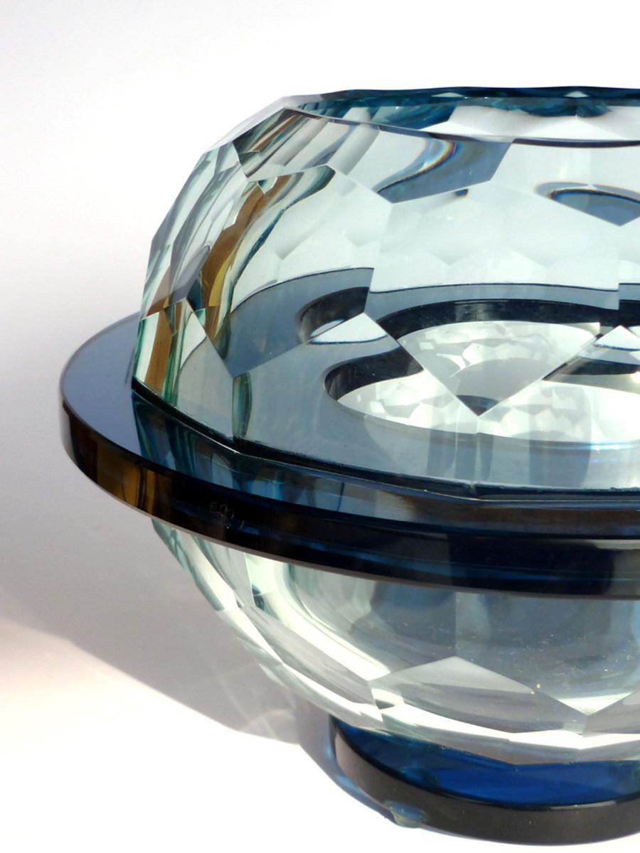 Mid-20th Century 1960s Italian Design Diamond Glass Bowl For Sale