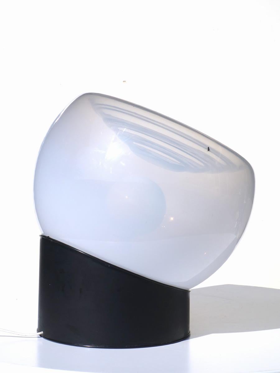 Moderne 1960's Italian Design Space Ane by Selenova Lampe de table en métal noir et verre en vente