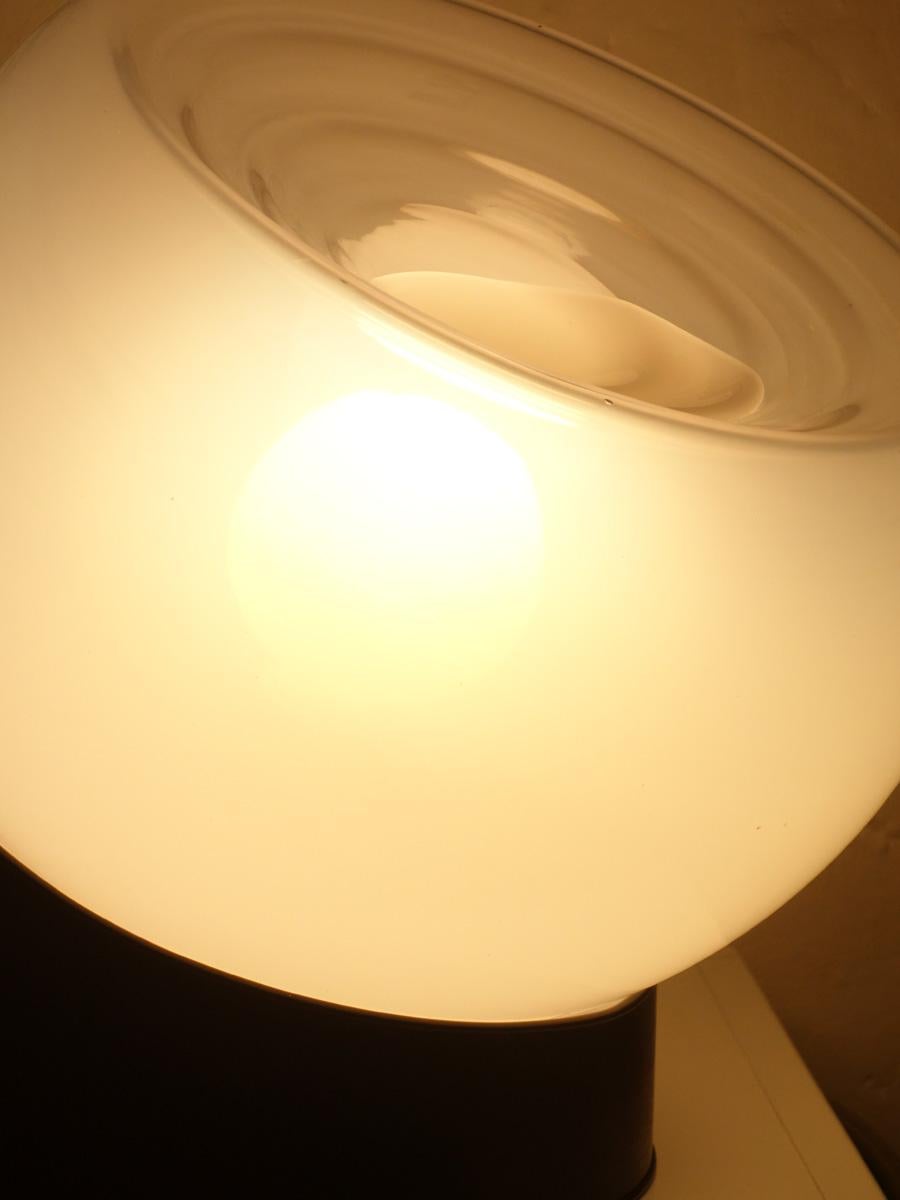 Laqué 1960's Italian Design Space Ane by Selenova Lampe de table en métal noir et verre en vente