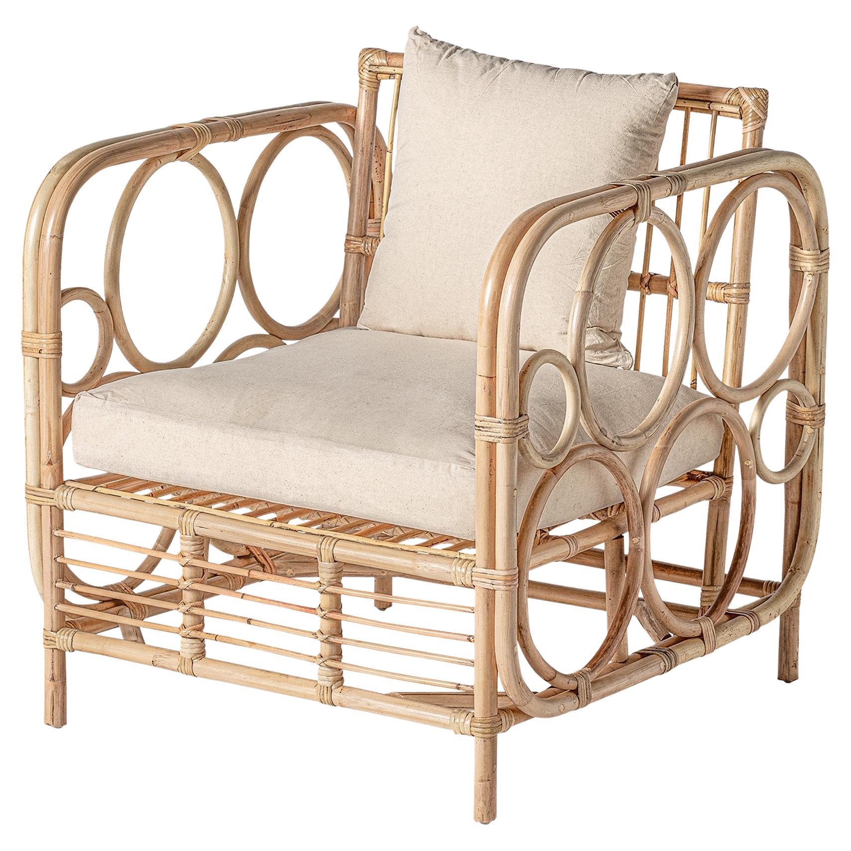1960s Italian Design Style Rattan and Beige Linen Fabric Armchair For Sale