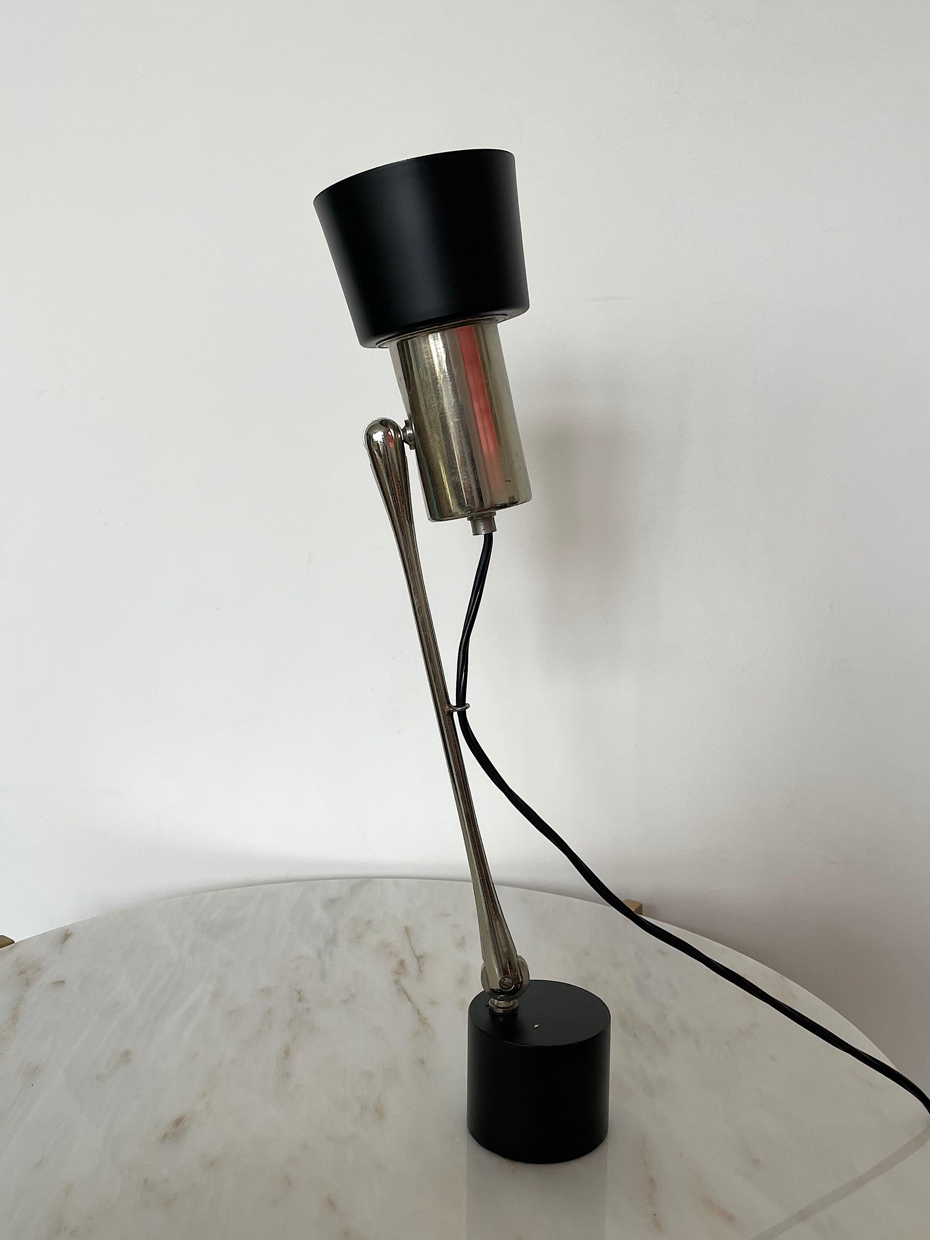 Lacquered 1960's Italian Desk Lamp by Stilnovo