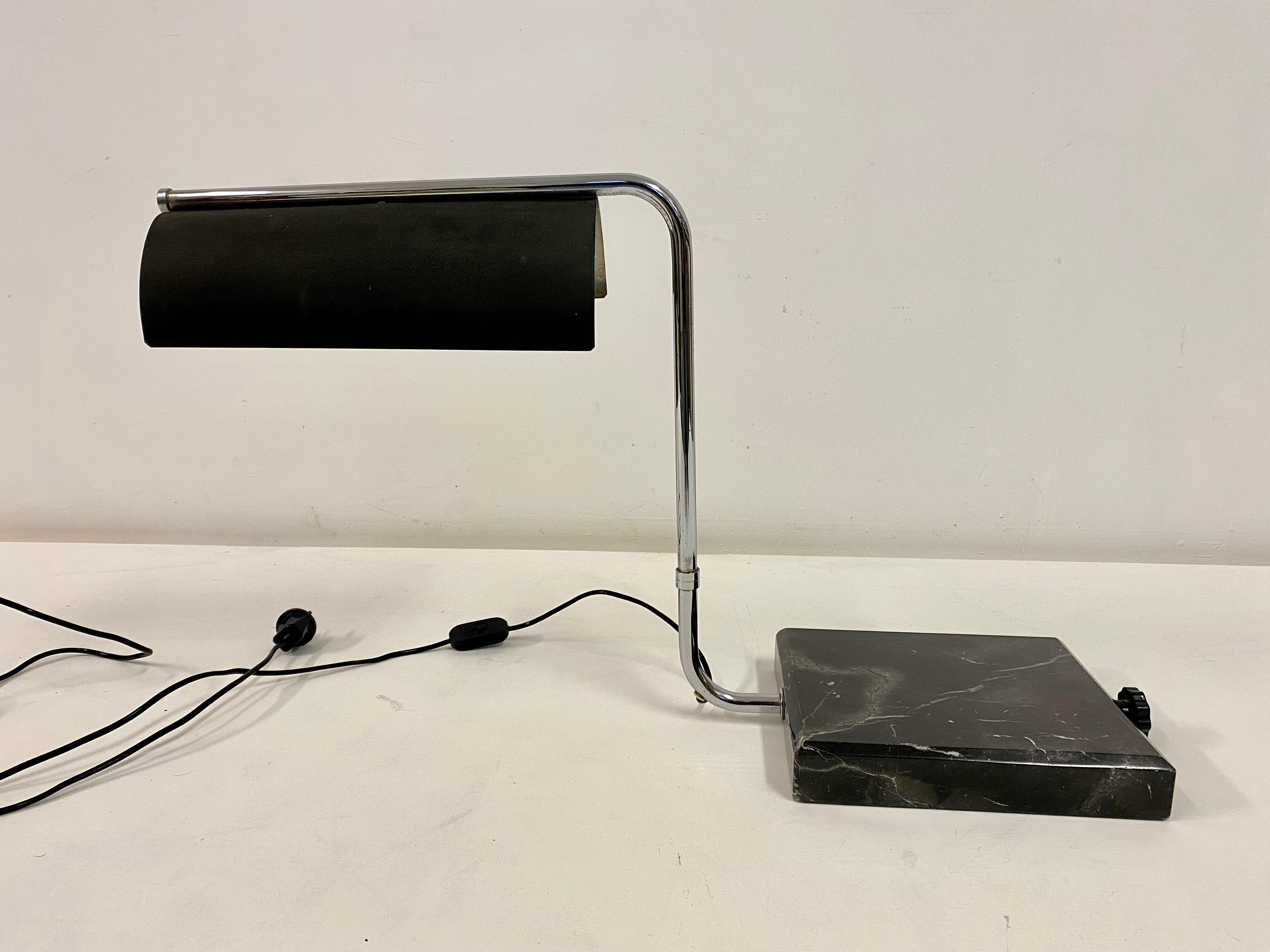 1960s Italian Desk Lamp with Marble Base For Sale 4