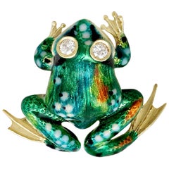 1960s Italian Diamond and Yellow Gold Frog Brooch