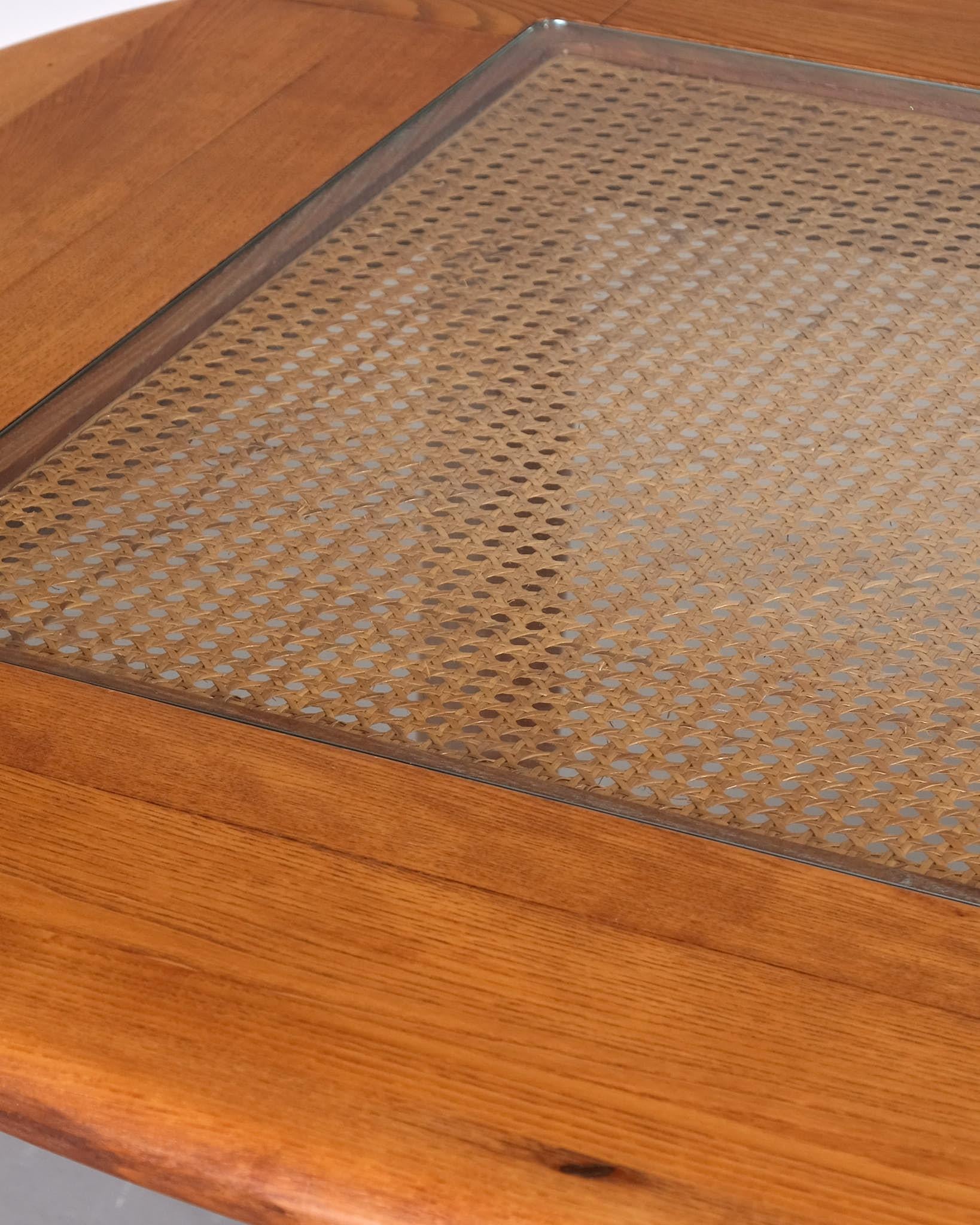 Table de salle à manger italienne des années 1960 avec panneau en rotin tressé Bon état - En vente à London, GB