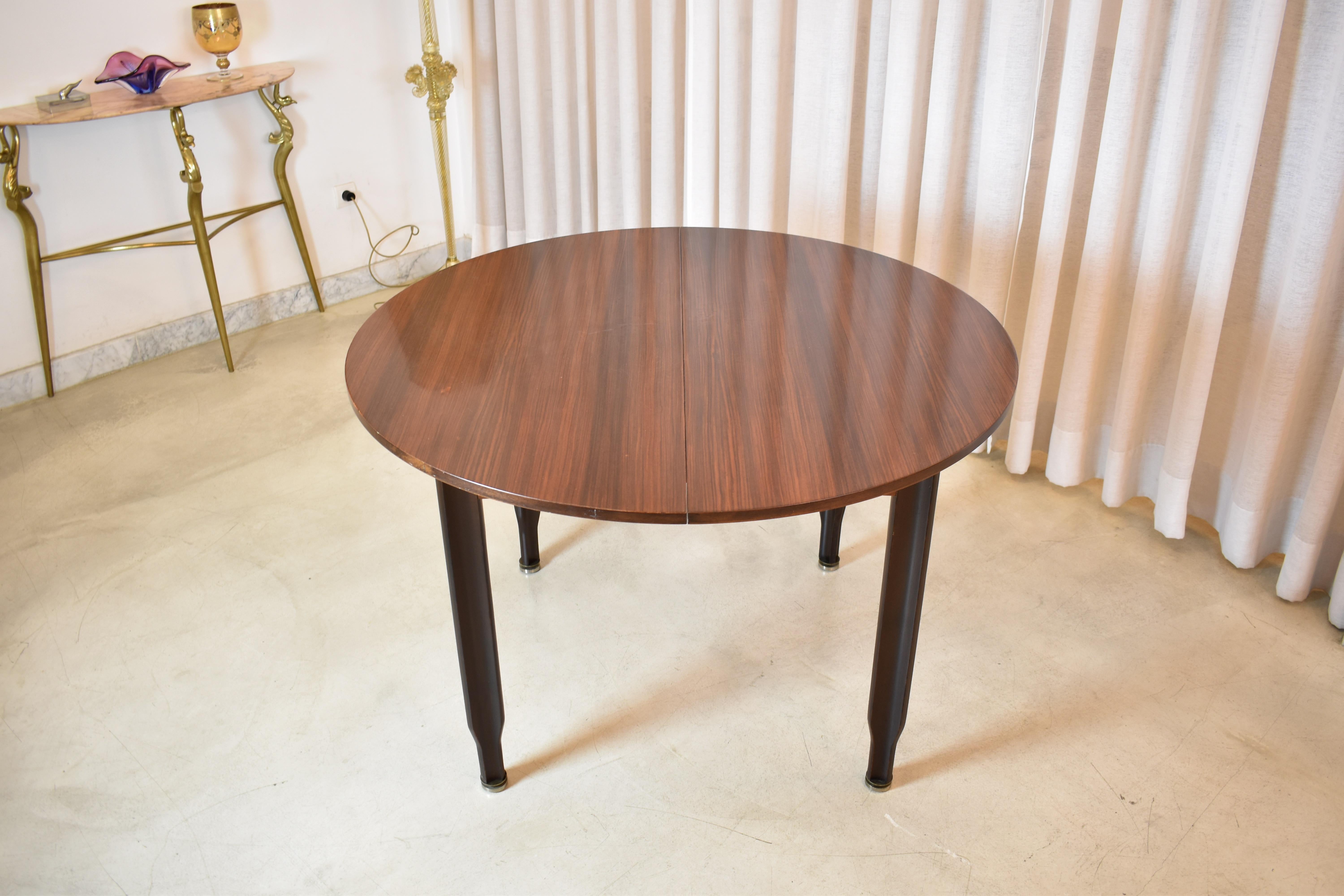  1960's Italian Extendable Dining Table by Gigi Radice  For Sale 2