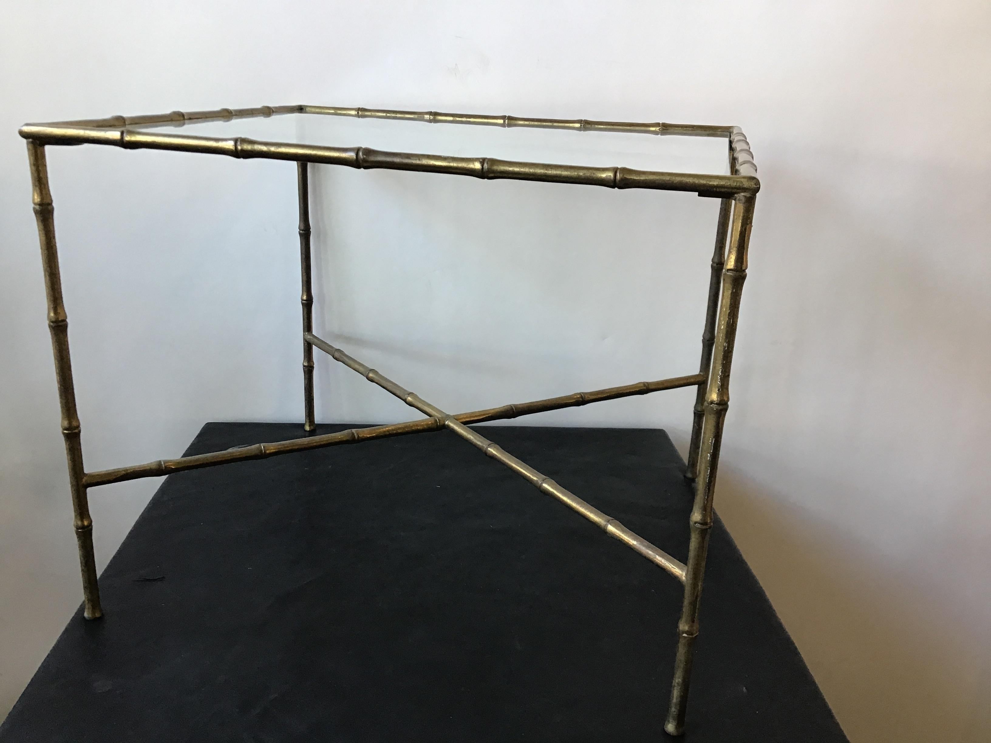 1960s  Italian Faux Bamboo Brass Accent Table In Good Condition For Sale In Tarrytown, NY