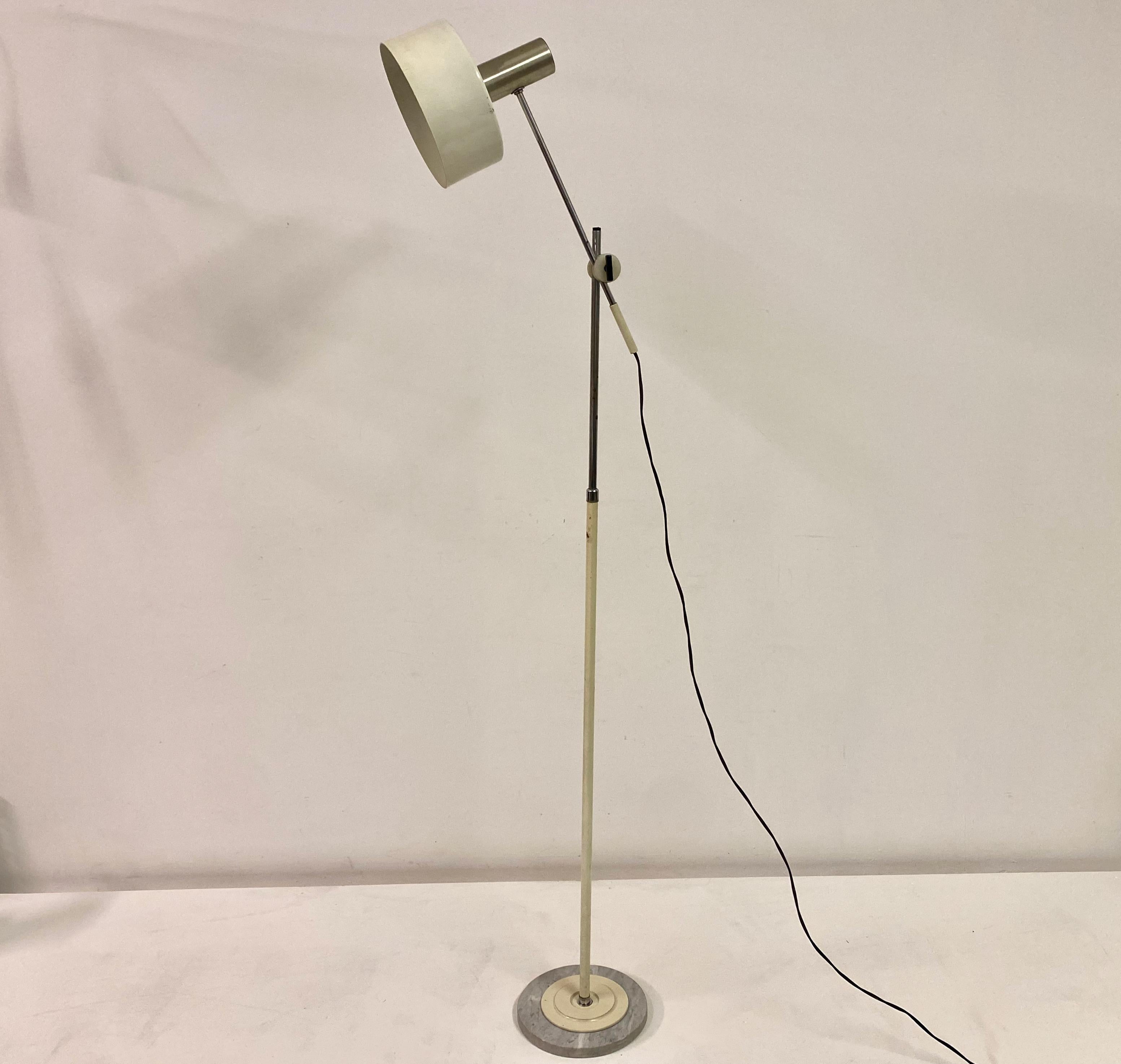 1960s Italian Floor Lamp with Marble Base For Sale 4