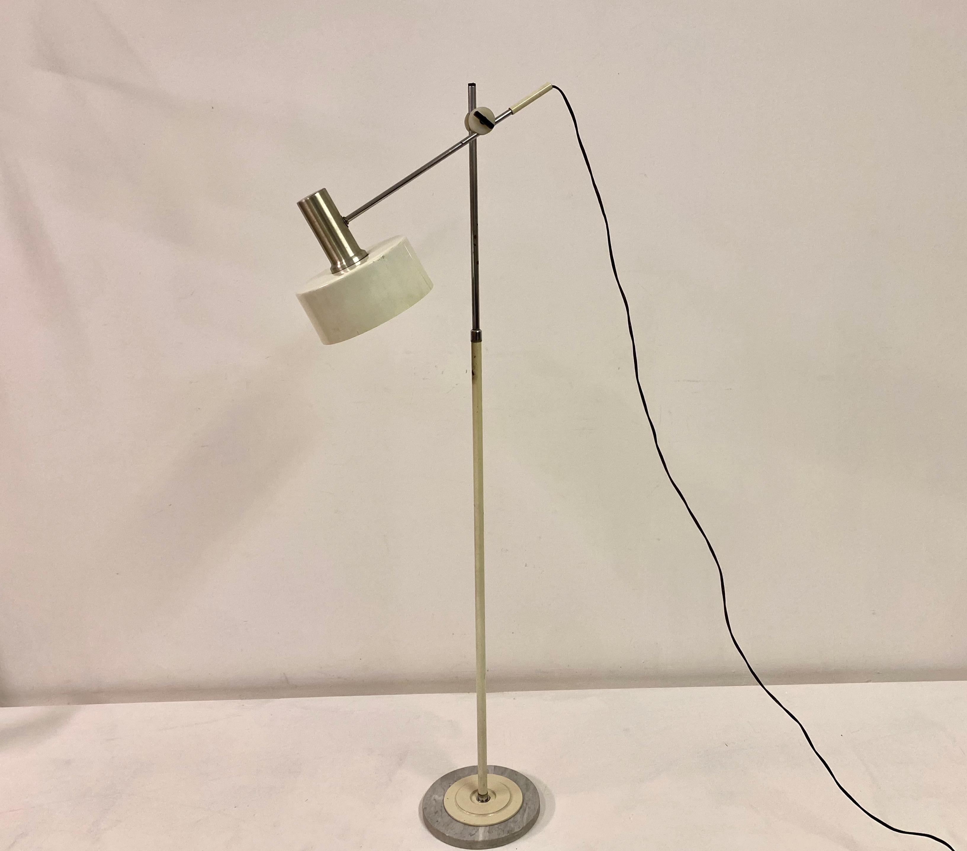 1960s Italian Floor Lamp with Marble Base For Sale 5