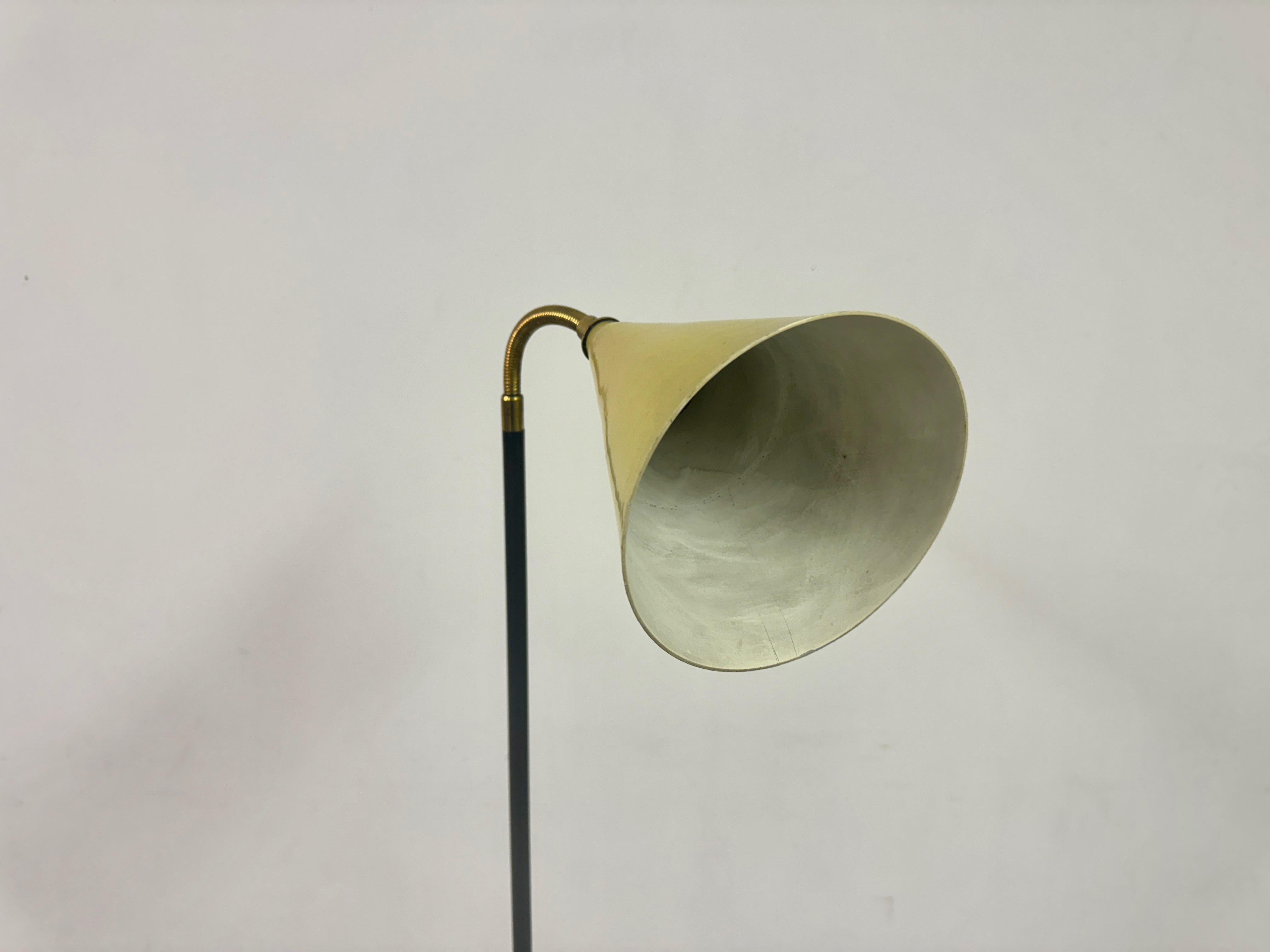 1960s Italian Floor Lamp with Marble Base For Sale 4