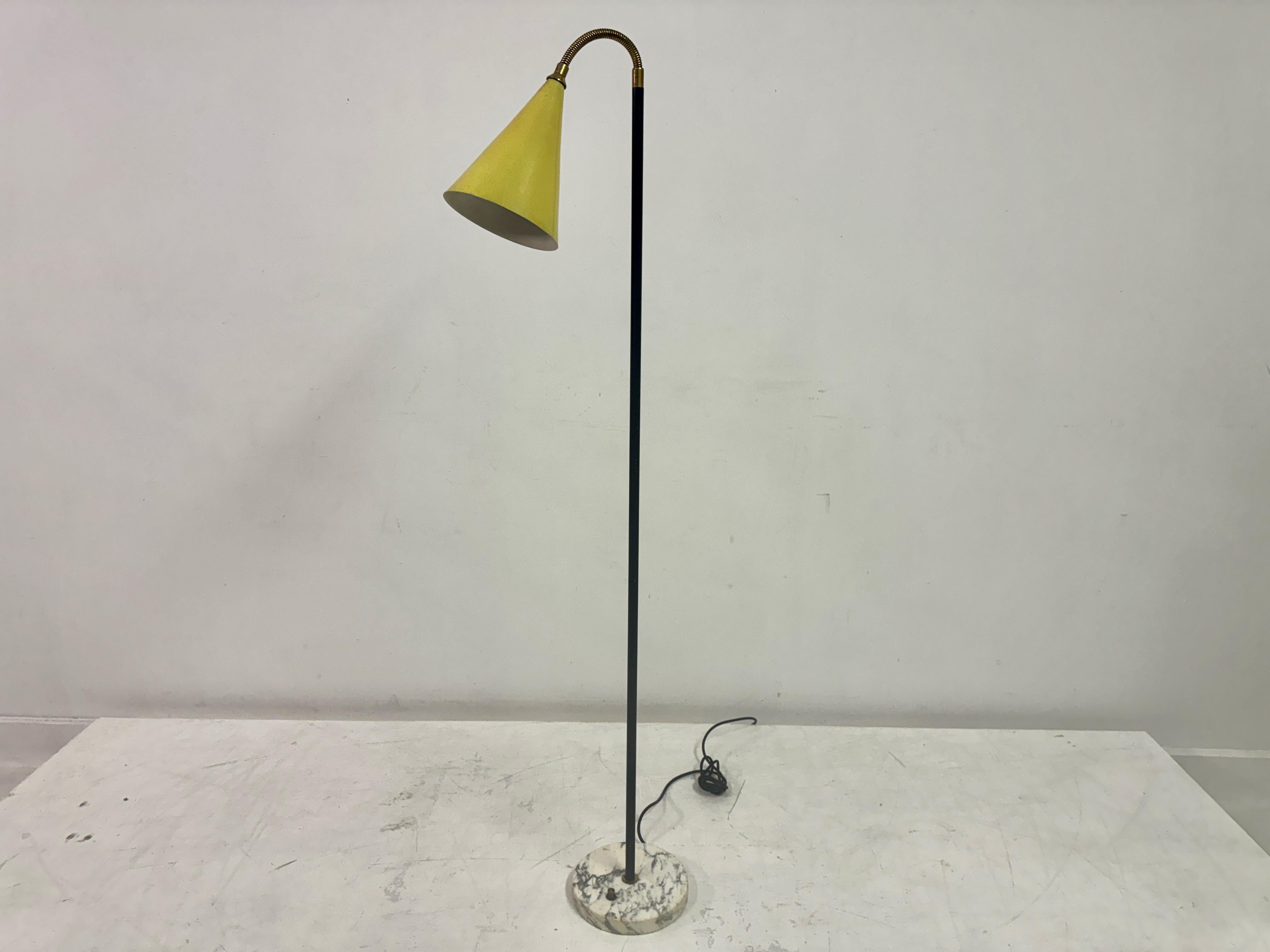 1960s Italian Floor Lamp with Marble Base For Sale 6