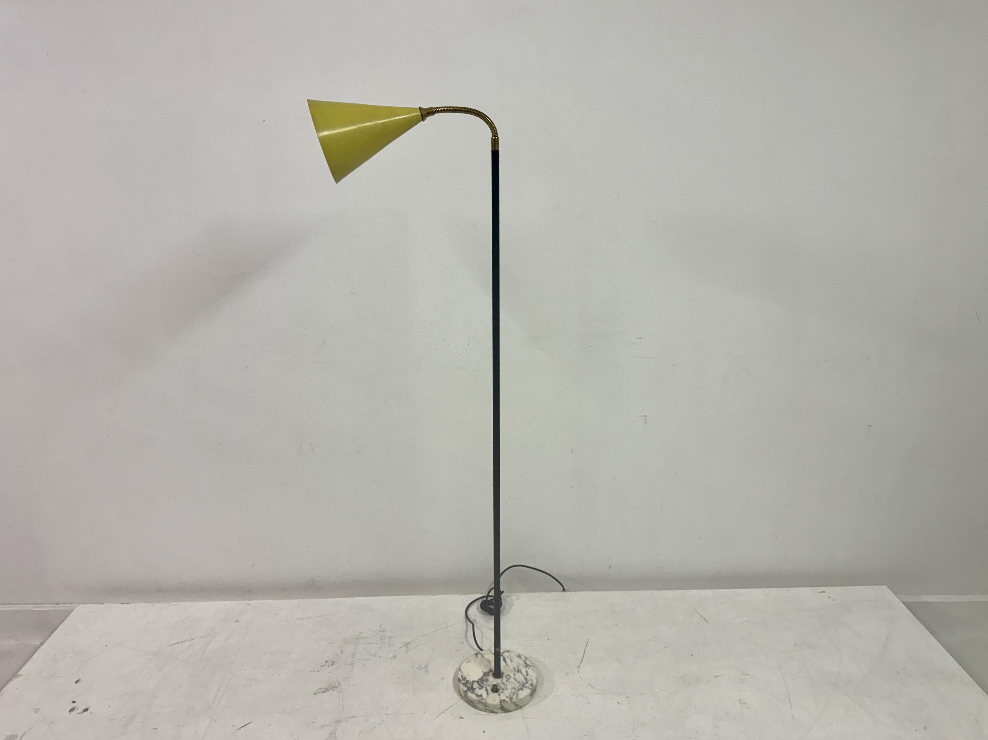 Mid-Century Modern 1960s Italian Floor Lamp with Marble Base For Sale