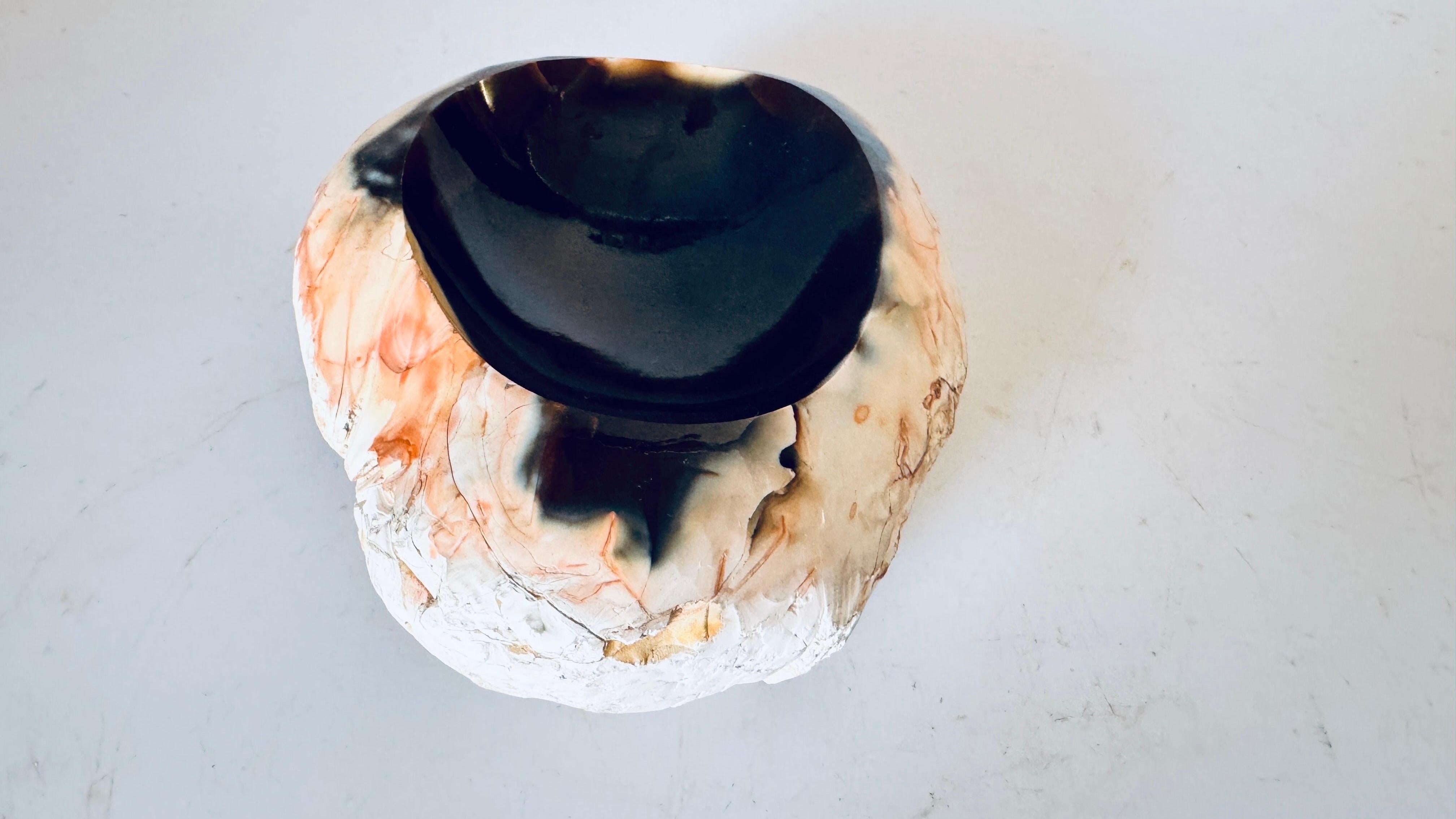 1960er Jahre Italienischer Onyx-Aschenbecher in Freiform, polierter Stein mit dunkelbraunem Weißrosa im Angebot 6