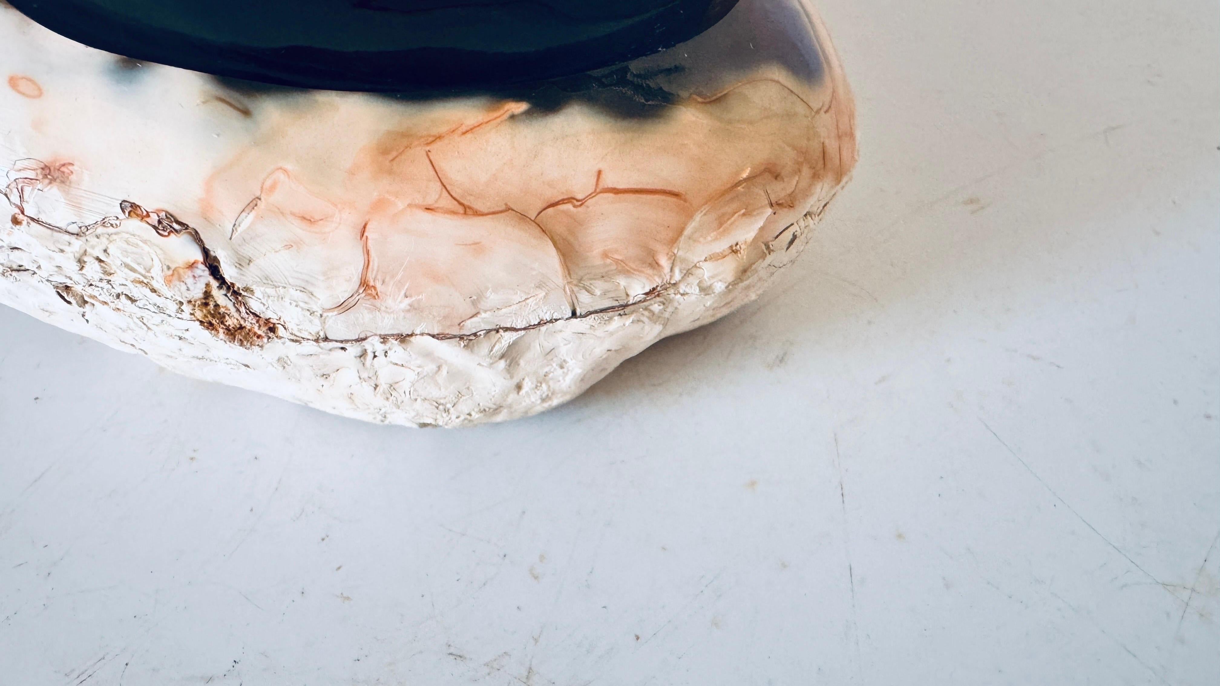1960er Jahre Italienischer Onyx-Aschenbecher in Freiform, polierter Stein mit dunkelbraunem Weißrosa im Angebot 4