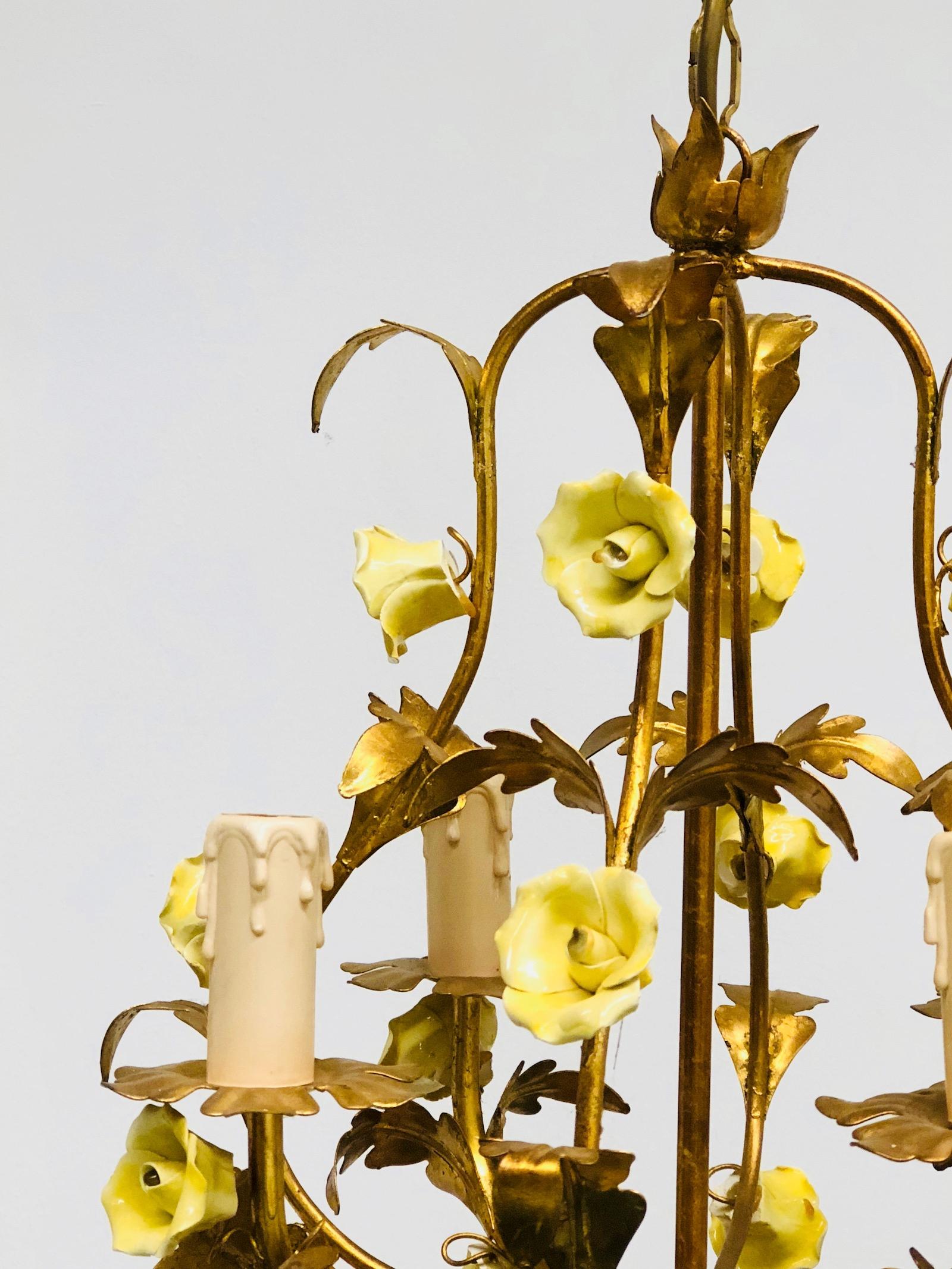 1960s Italian Gilded Rose Flower Tole Chandelier Hollywood Regency Style For Sale 1