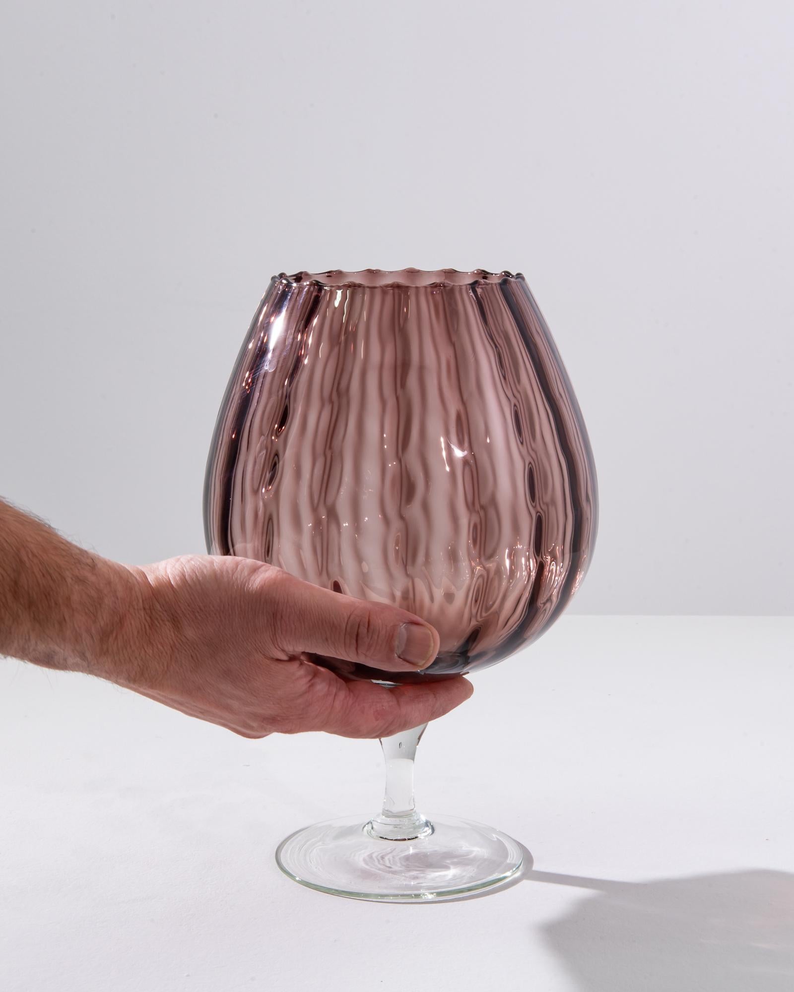1960s Italian Glass Goblet In Good Condition For Sale In High Point, NC