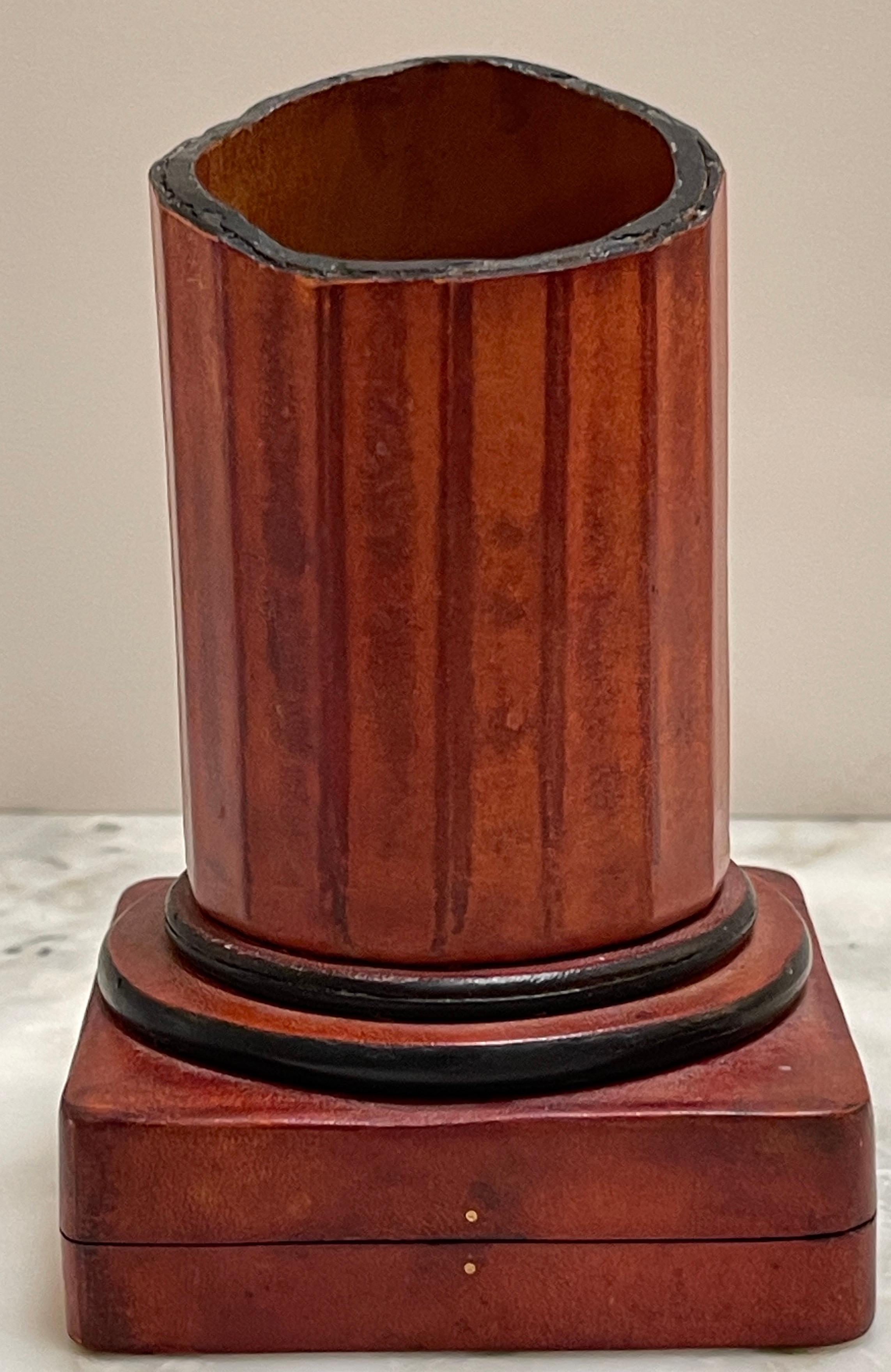 1960s Italian Grand Tour Style Leather & Burlwood Column Motif Pen Stand/Box  In Good Condition For Sale In West Palm Beach, FL