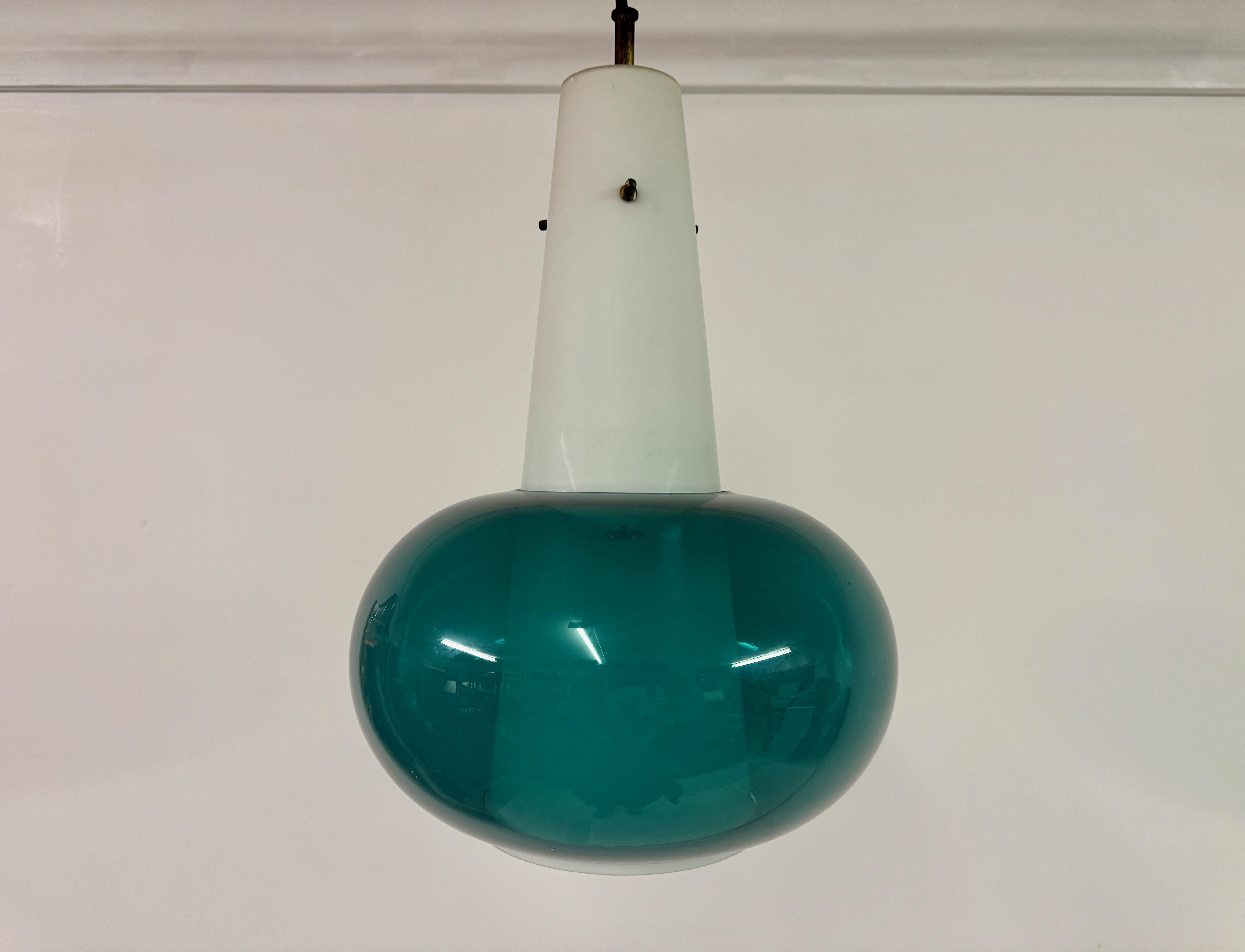 1960s Italian Green and White Glass Ceiling Pendant For Sale 4