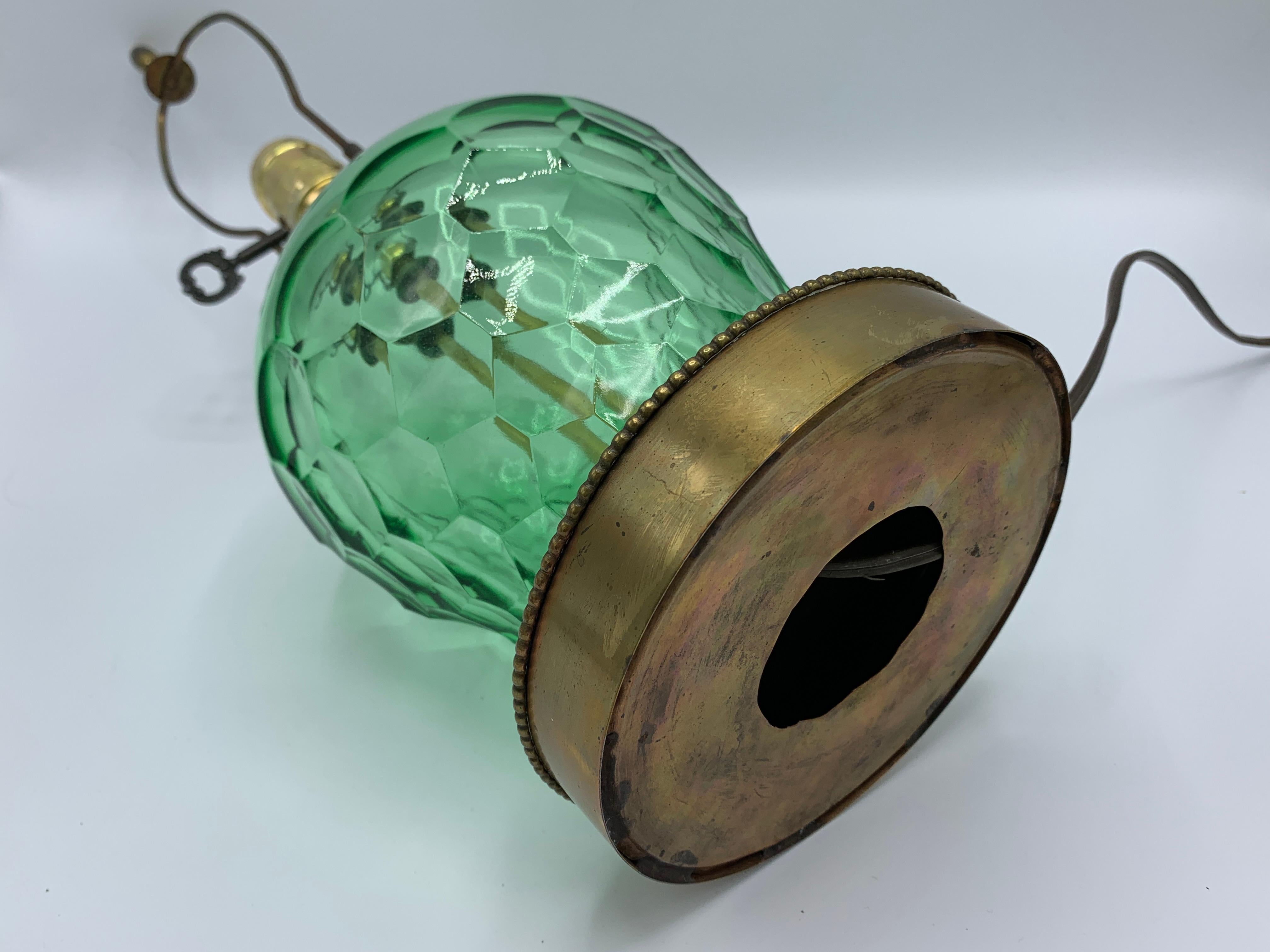 20th Century 1960s Italian Green Art Glass Lamp with a Honeycomb Motif