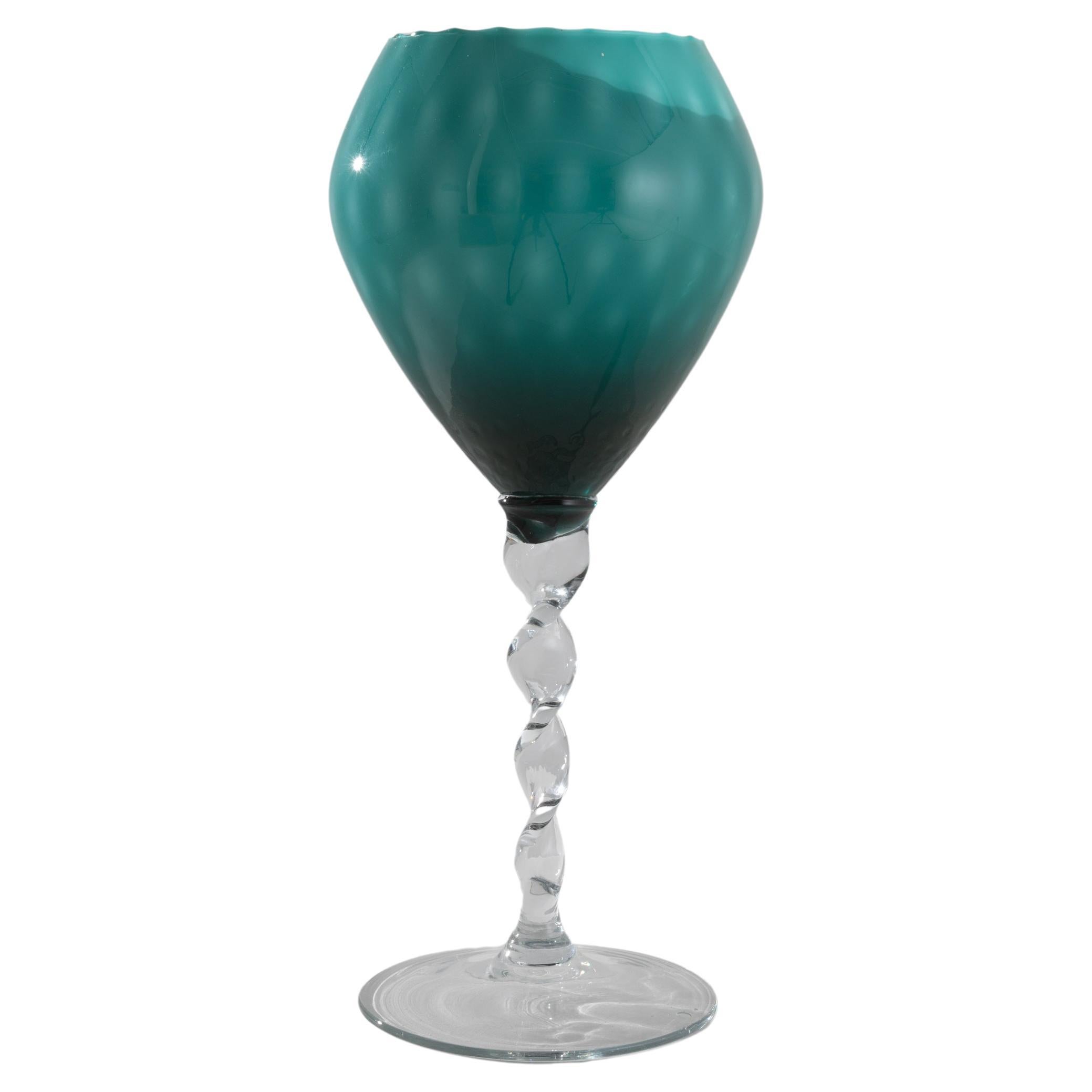 Goblet italien en verre vert des années 1960