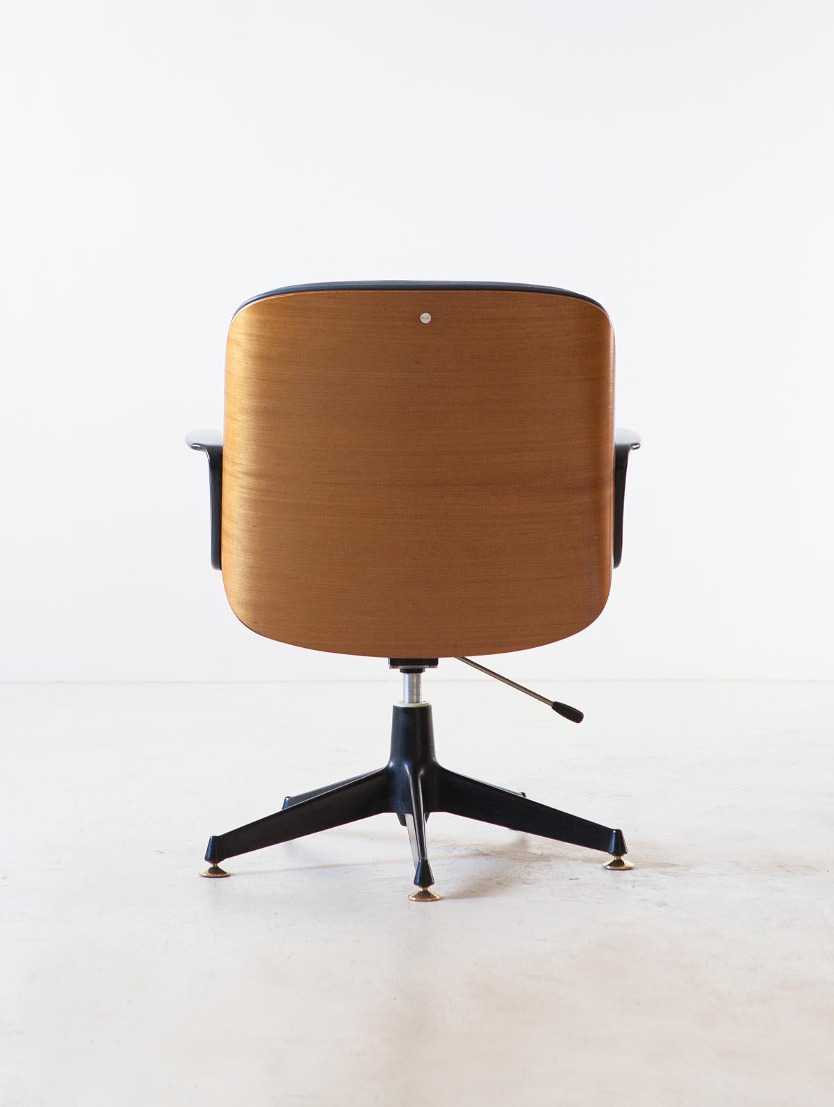 Mid-20th Century 1960s Italian Grey Leather Desk Armchair by Ico Parisi for MIM Roma