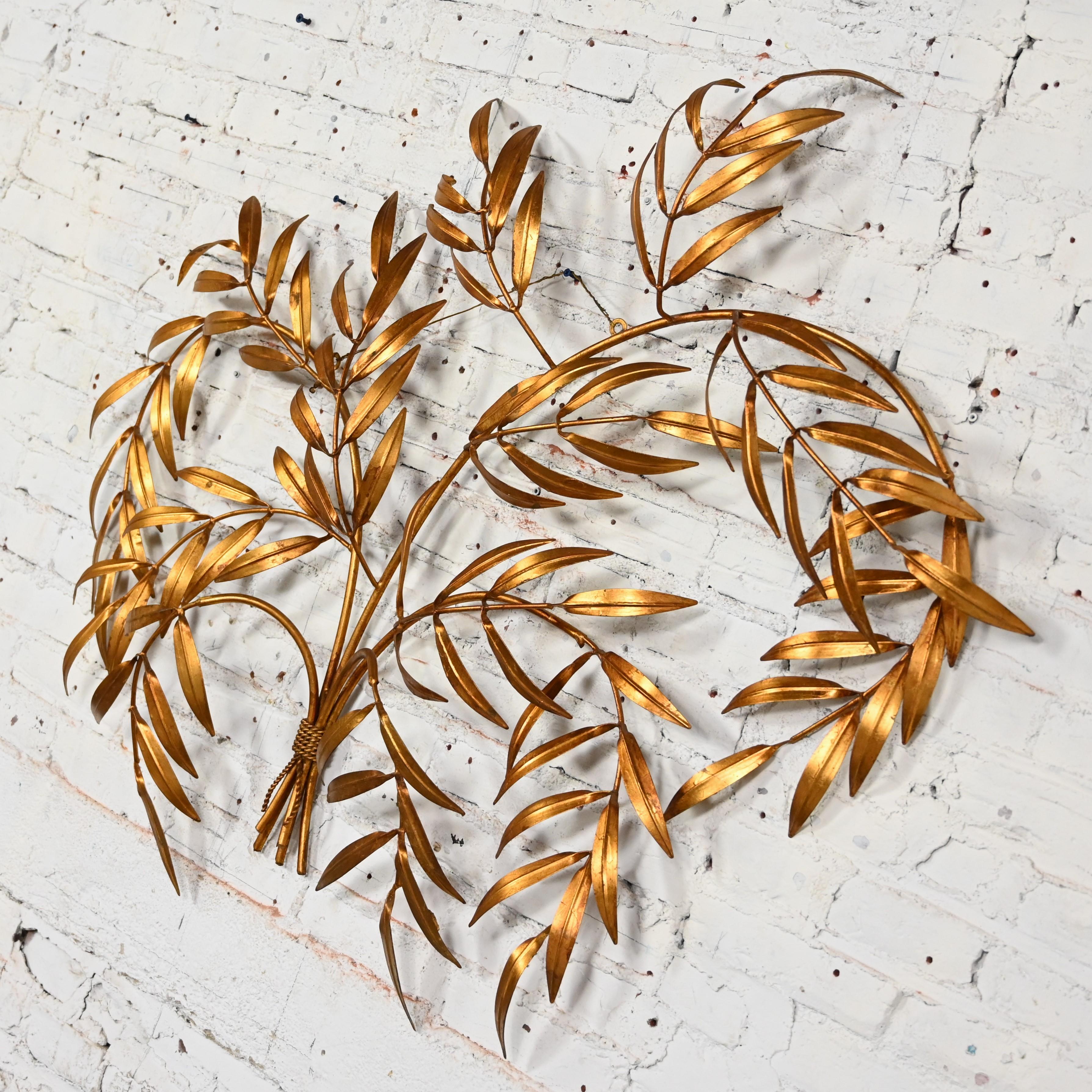 1960’s Italian Hollywood Regency Gilt Metal Wall Sculpture of Branches & Leaves For Sale 2
