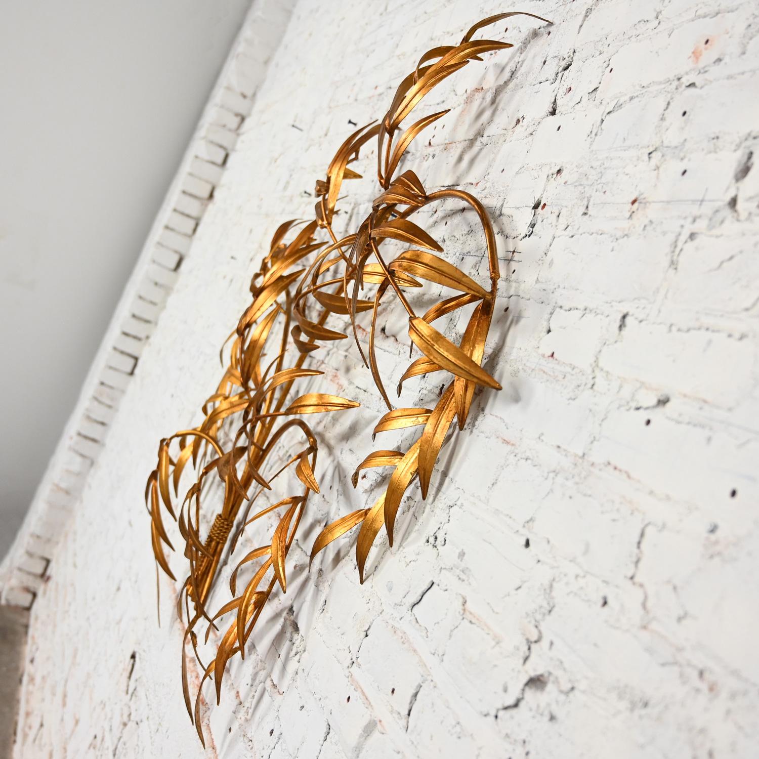 1960’s Italian Hollywood Regency Gilt Metal Wall Sculpture of Branches & Leaves For Sale 4