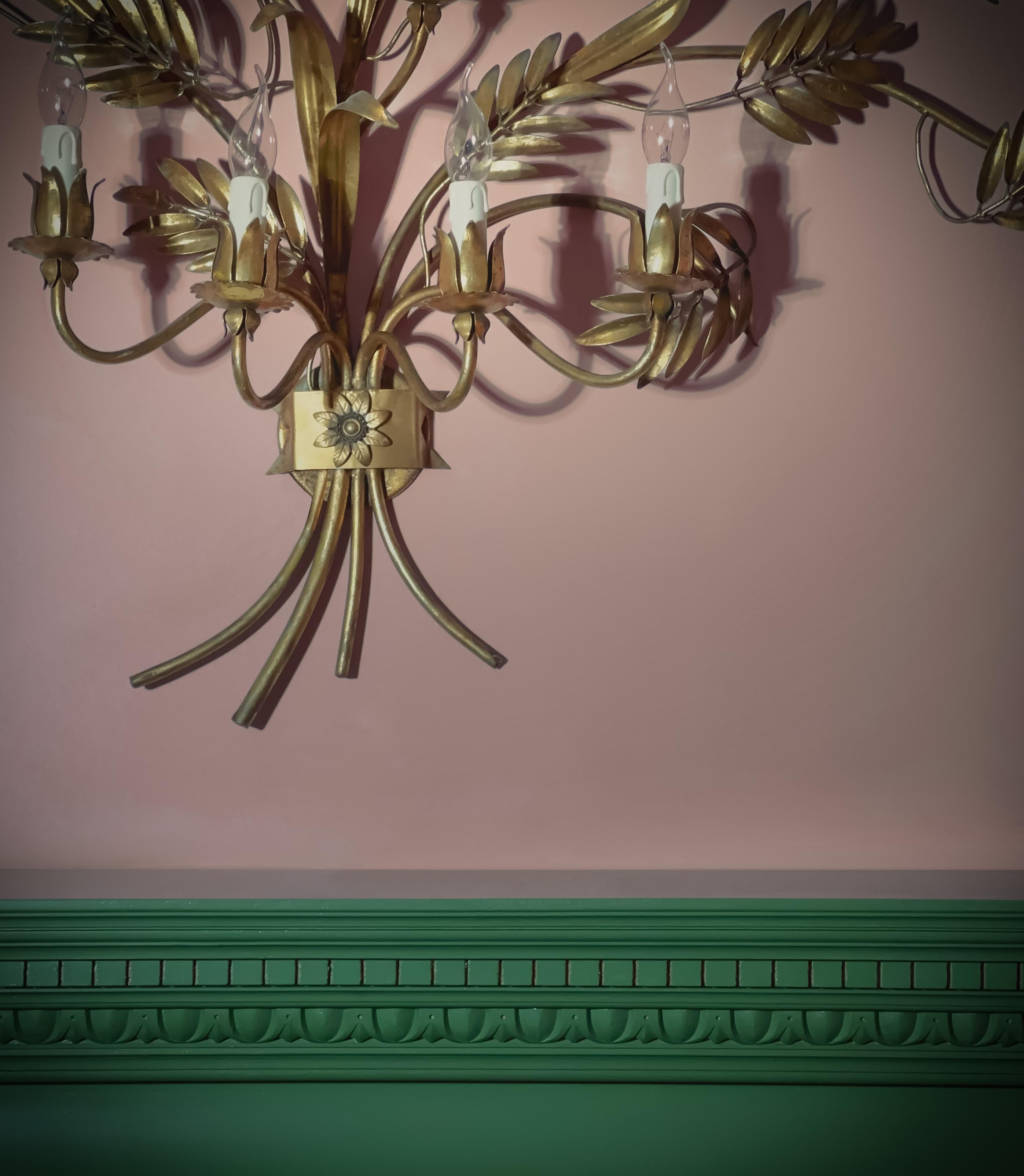 20ième siècle Applique murale Hollywood Regency en métal doré feuille de blé, années 1960, Italie en vente