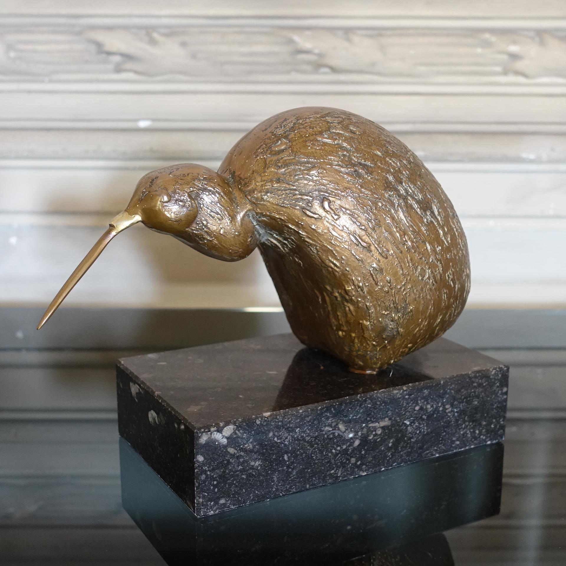 kiwi bird sculpture