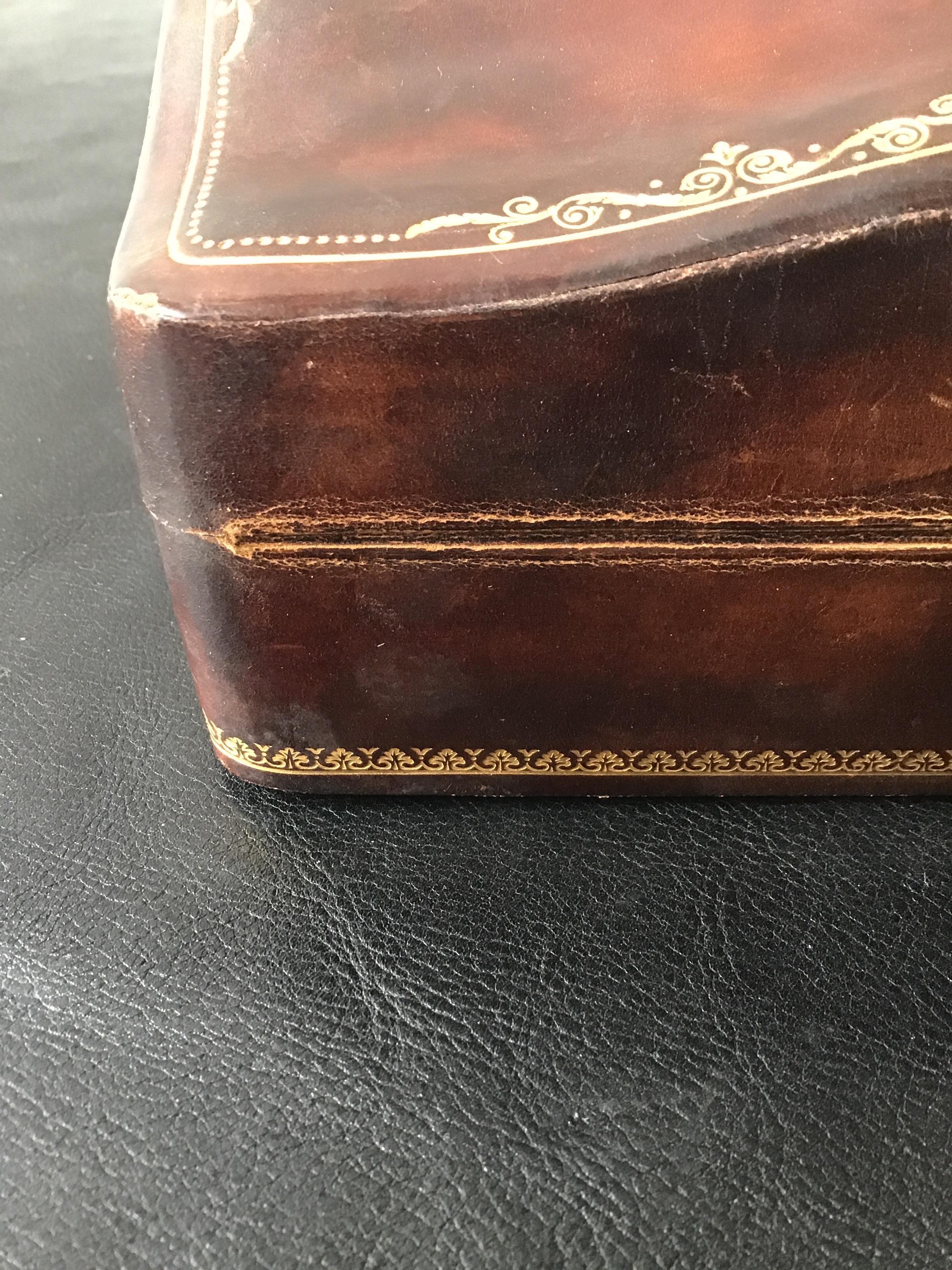Caja de piel italiana de los años 60 en venta 6