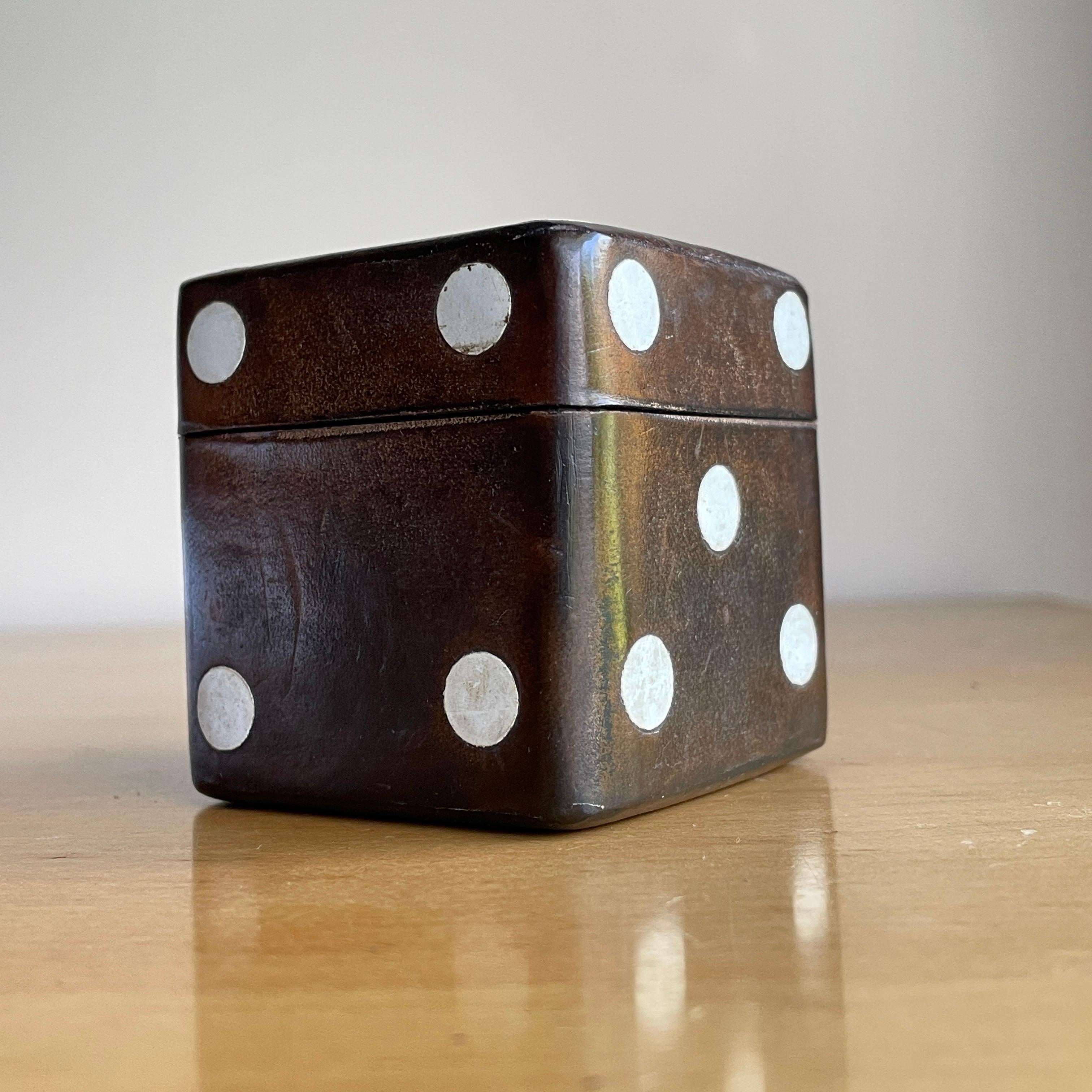 Mid-20th Century 1960s Italian Leather Dice Game Box Italy Die Old Vegas Object Casino Gift For Sale