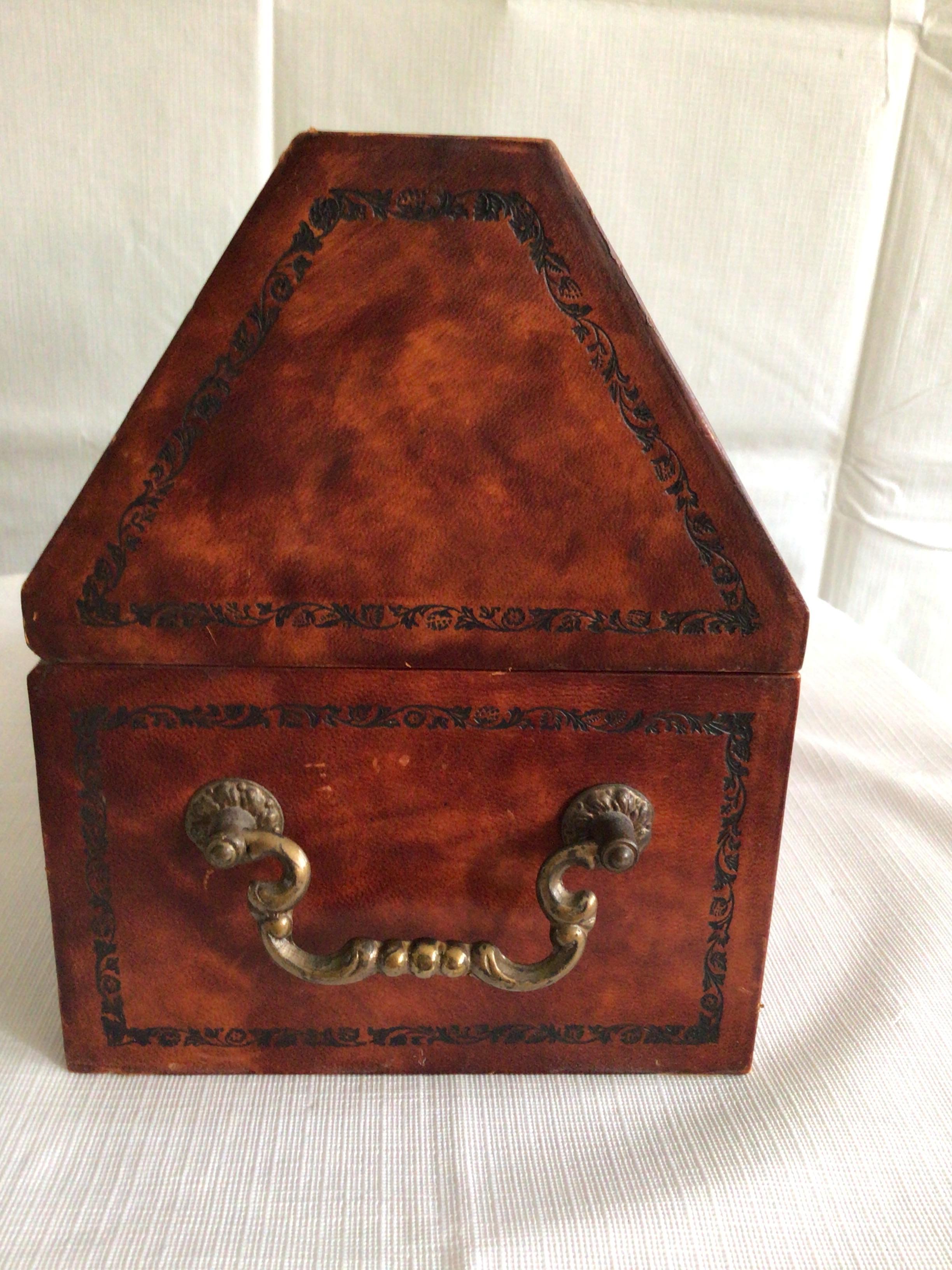 Mid-20th Century 1960s Italian Leather Jewelry Box with Metal Handles For Sale