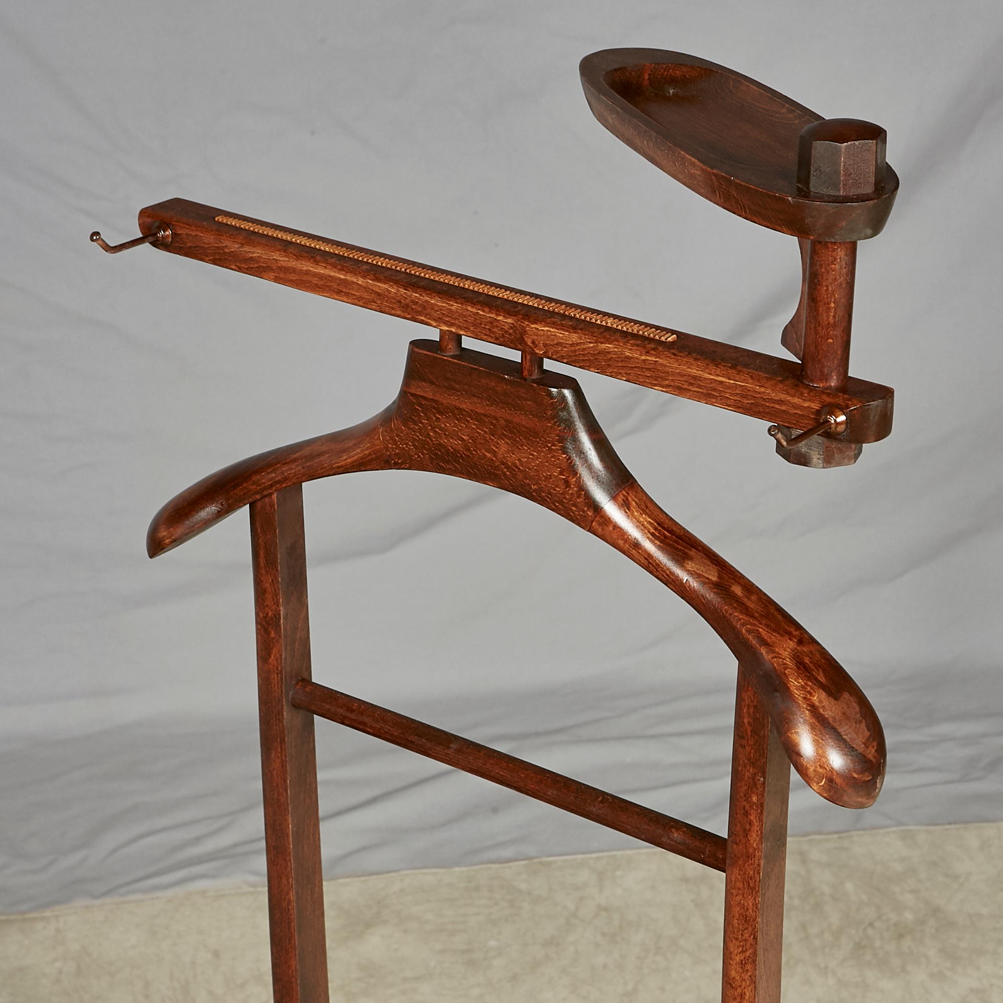 1960s Italian Mahogany Wood Valet In Excellent Condition In Amherst, NH