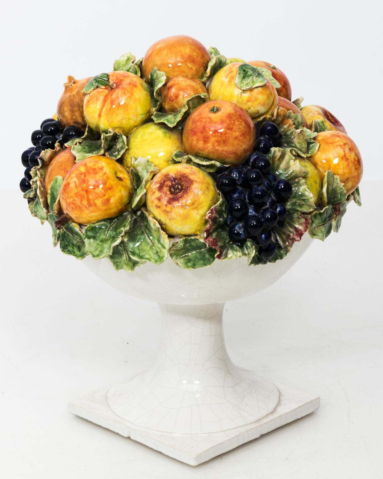 1960s Italian Majolica Ceramic Fruit Basket Center Piece 3