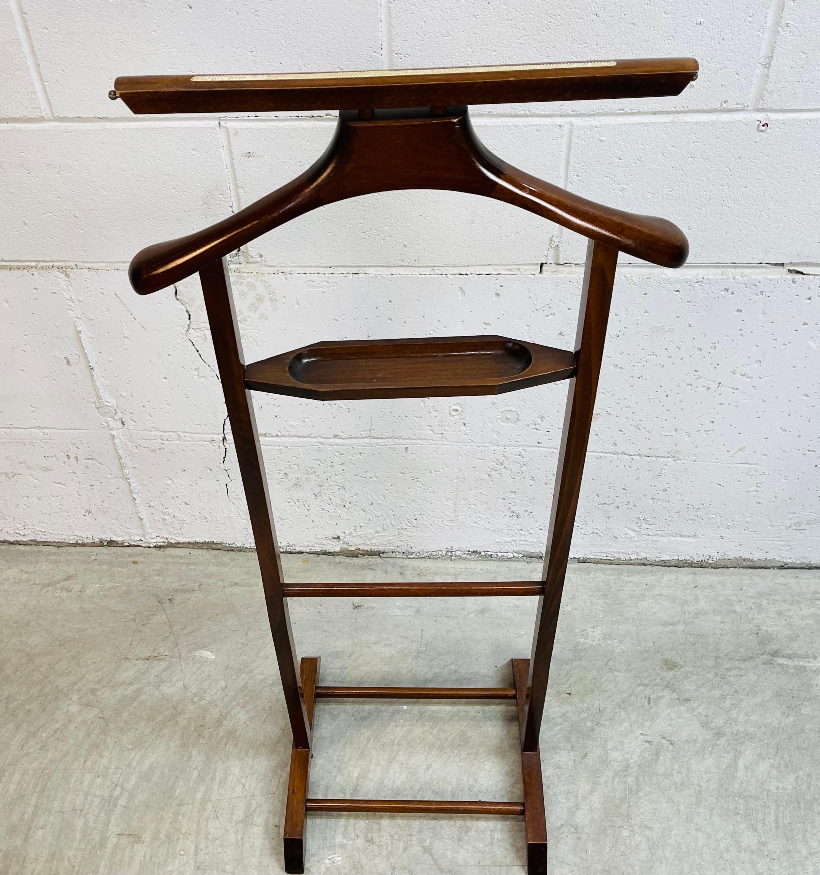 20th Century 1960s Italian Maple Wood Men’s Valet Stand For Sale