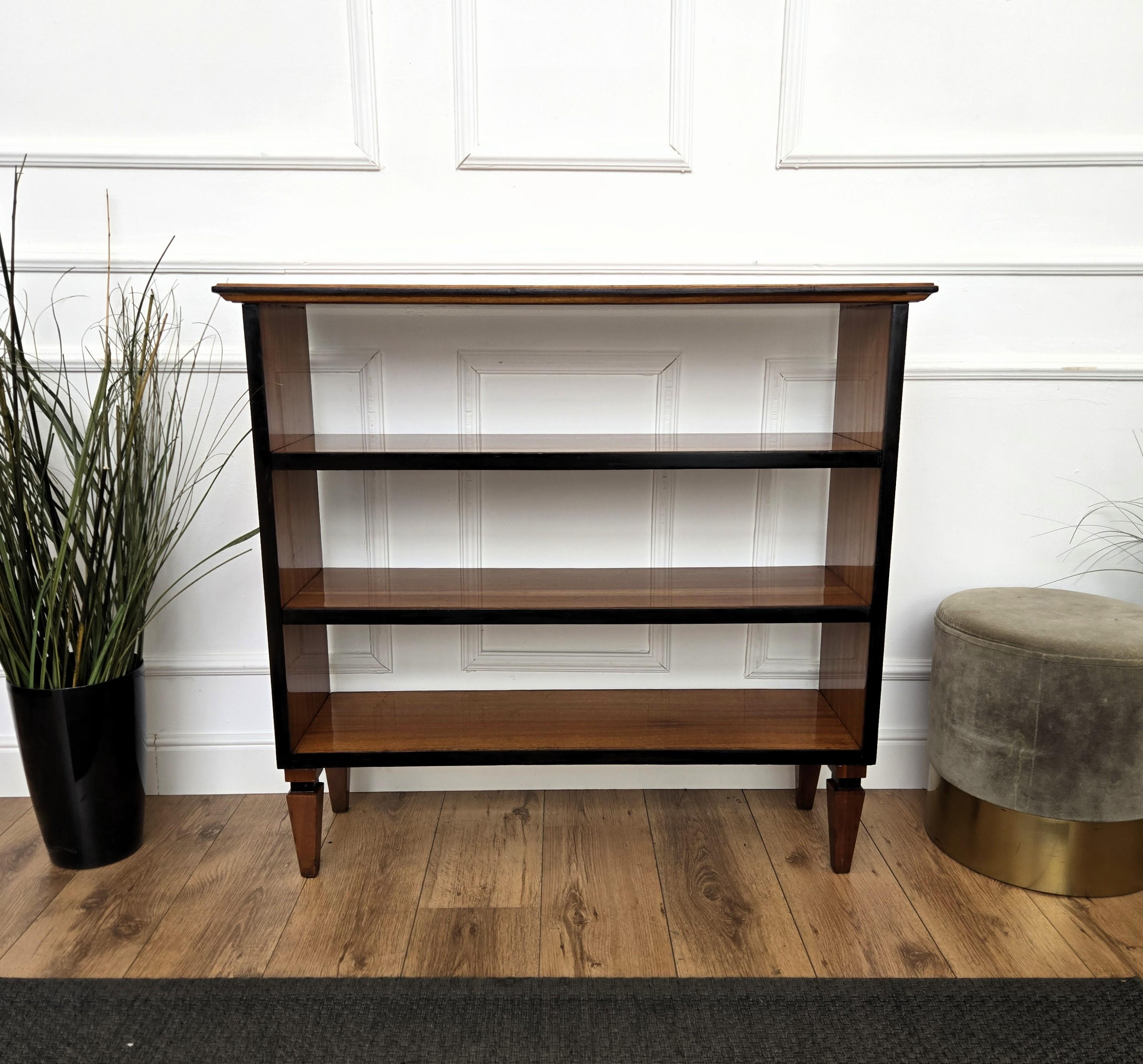 1960s Italian Mid-century Walnut Wood Three Shelves Open Bookcase Library For Sale 4