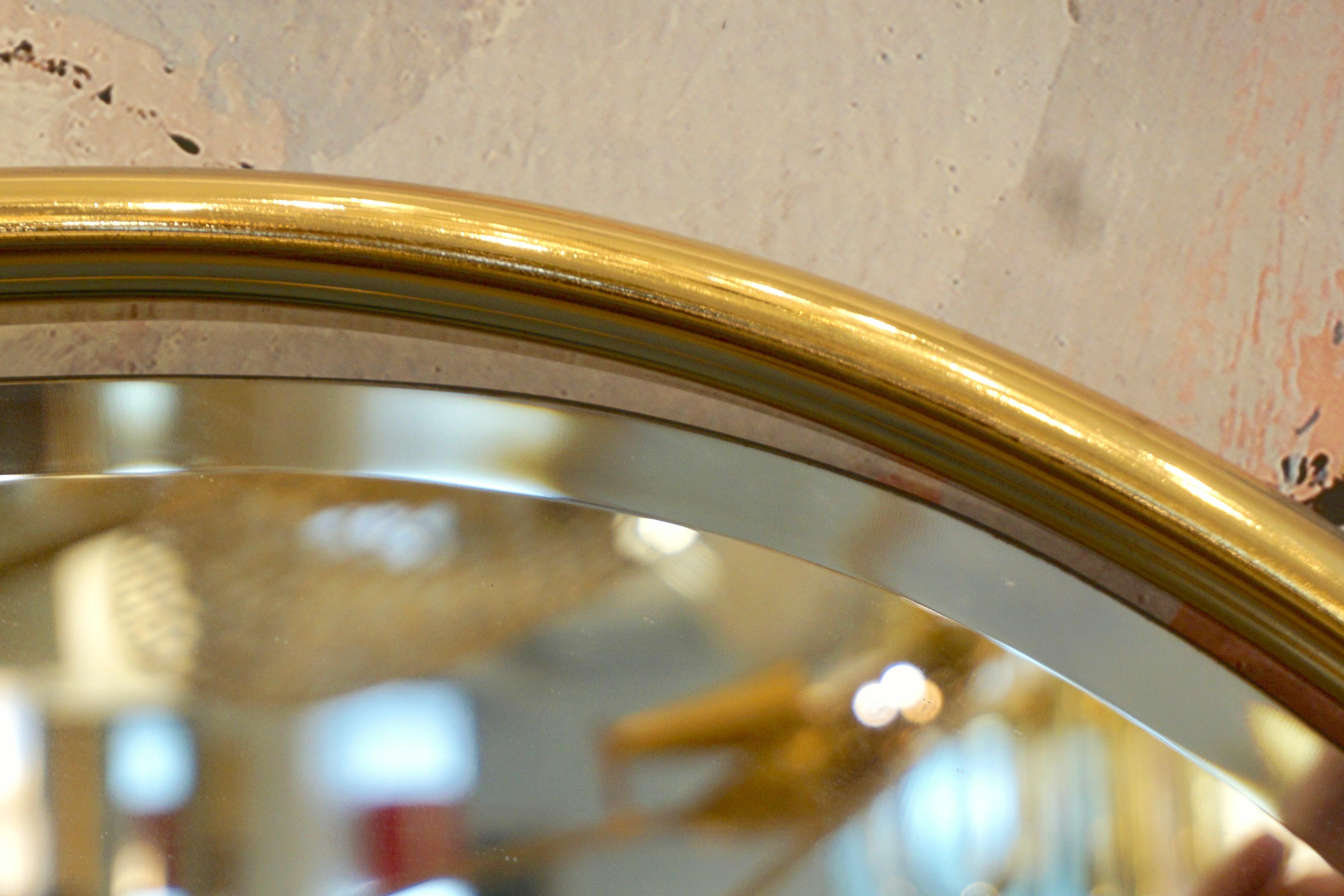 1960s Italian Minimalist Brass Full Floating Mirror with Round Arched Top Frame For Sale 9
